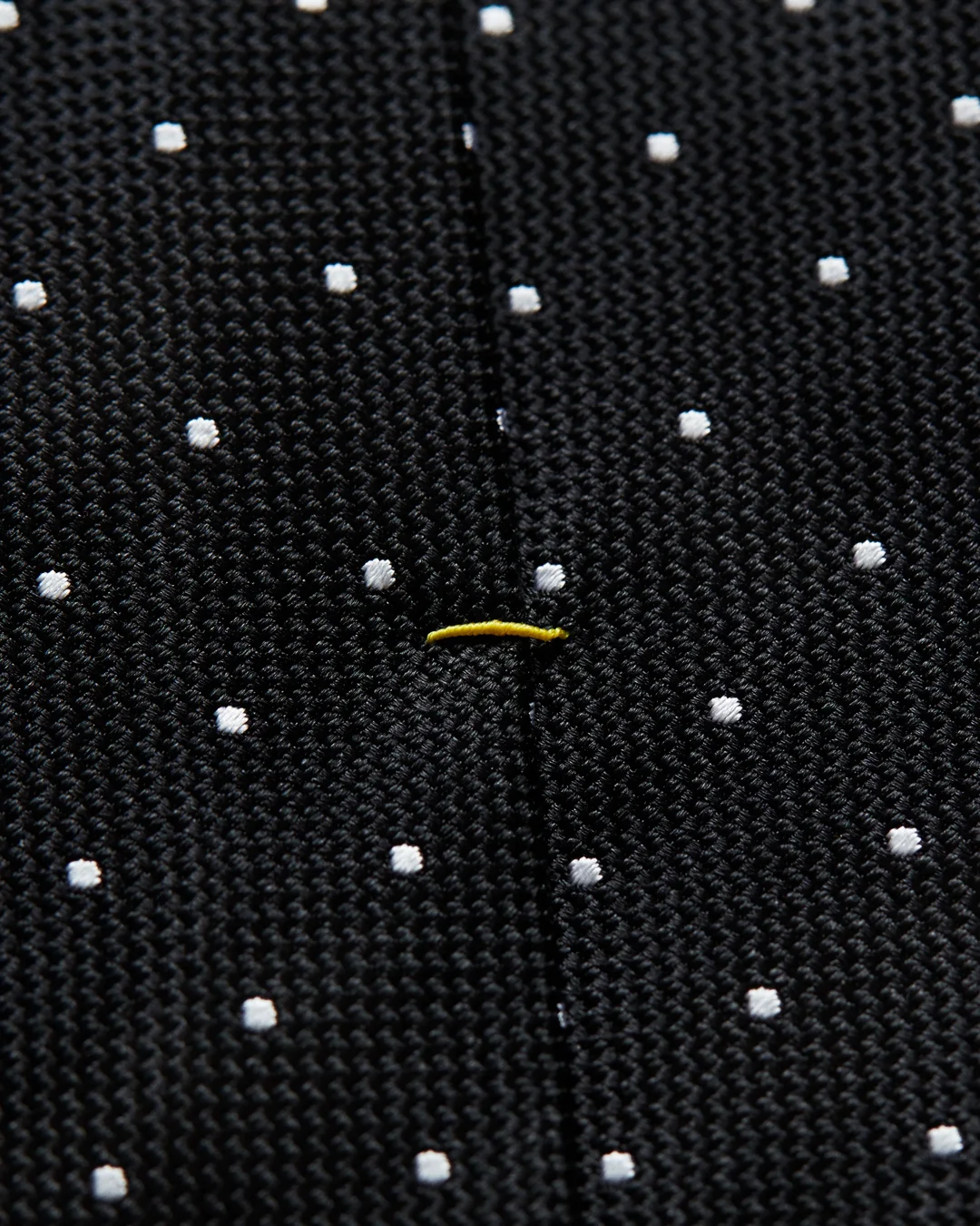 ブラック ポルカドット柄 シルクネクタイ - Eton