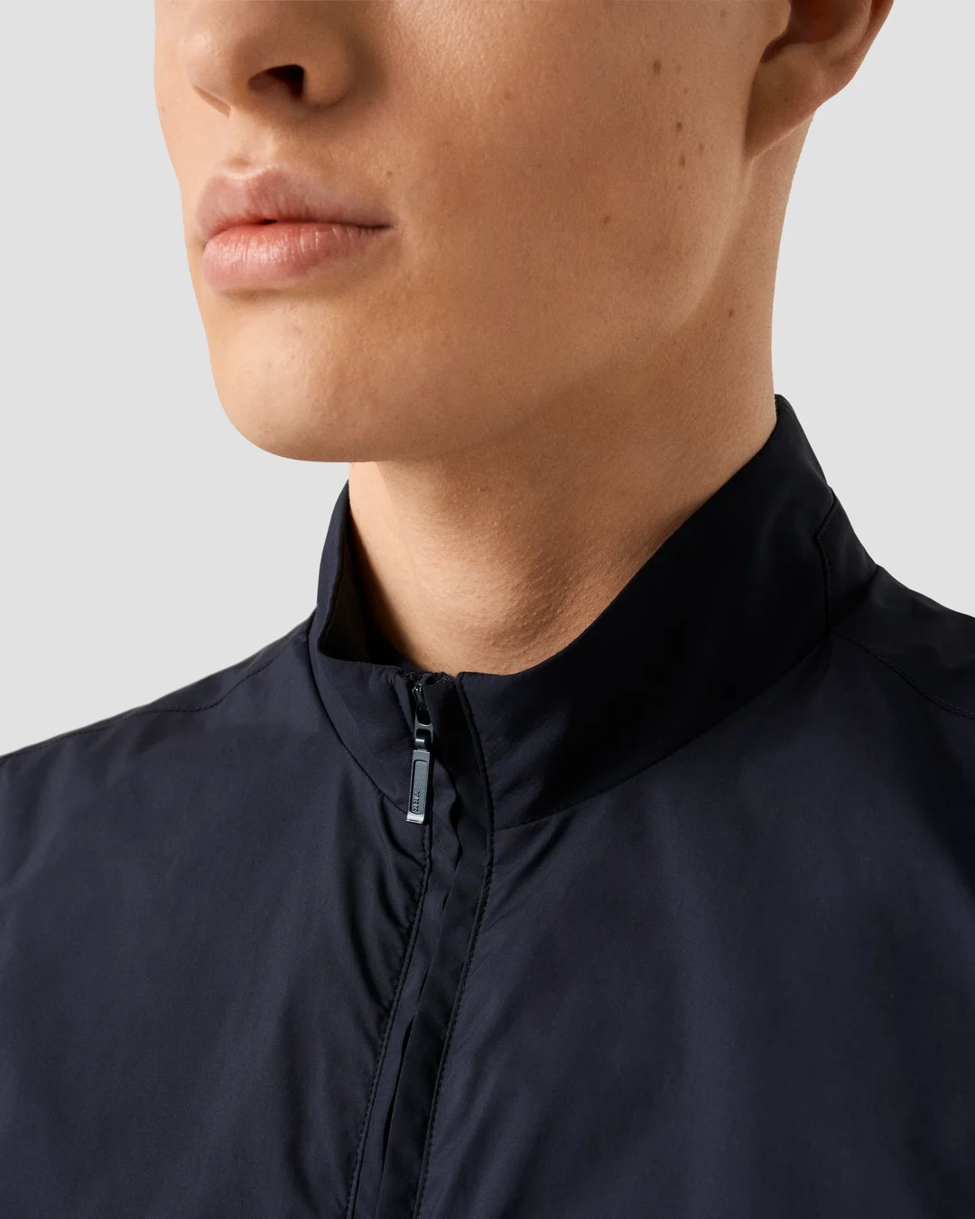 navy-blue-solid-wind-vest-with