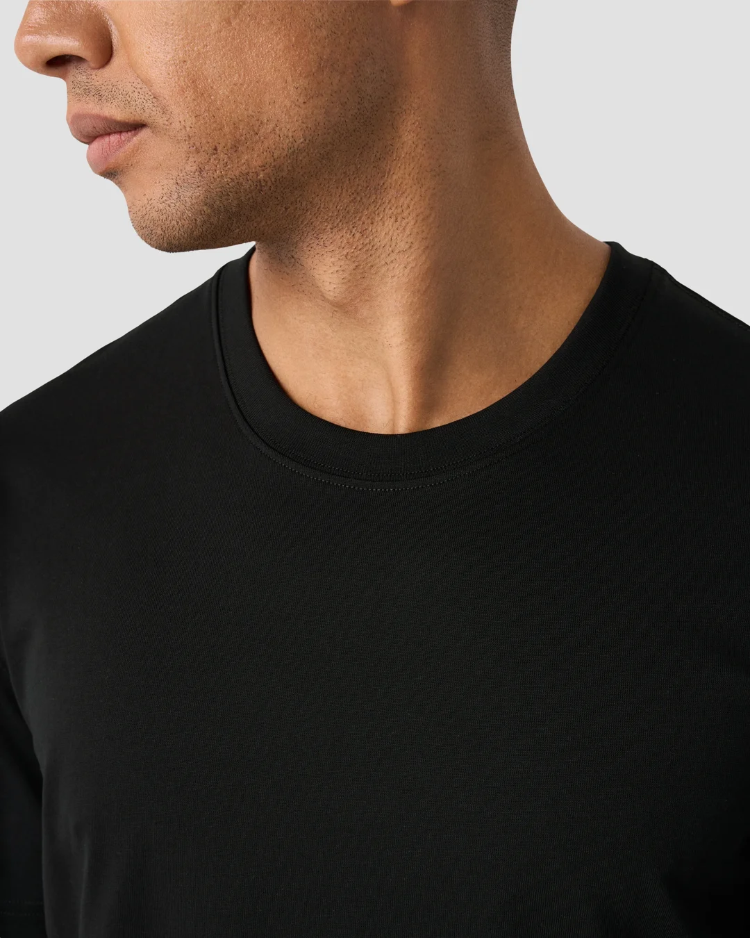 Tシャツ・カットソー DRUMOHR CREW NECK T-SHIRT IN BLACK COTTON Drumohr Crew neck t-shirt in black cotton | TheDoubleF