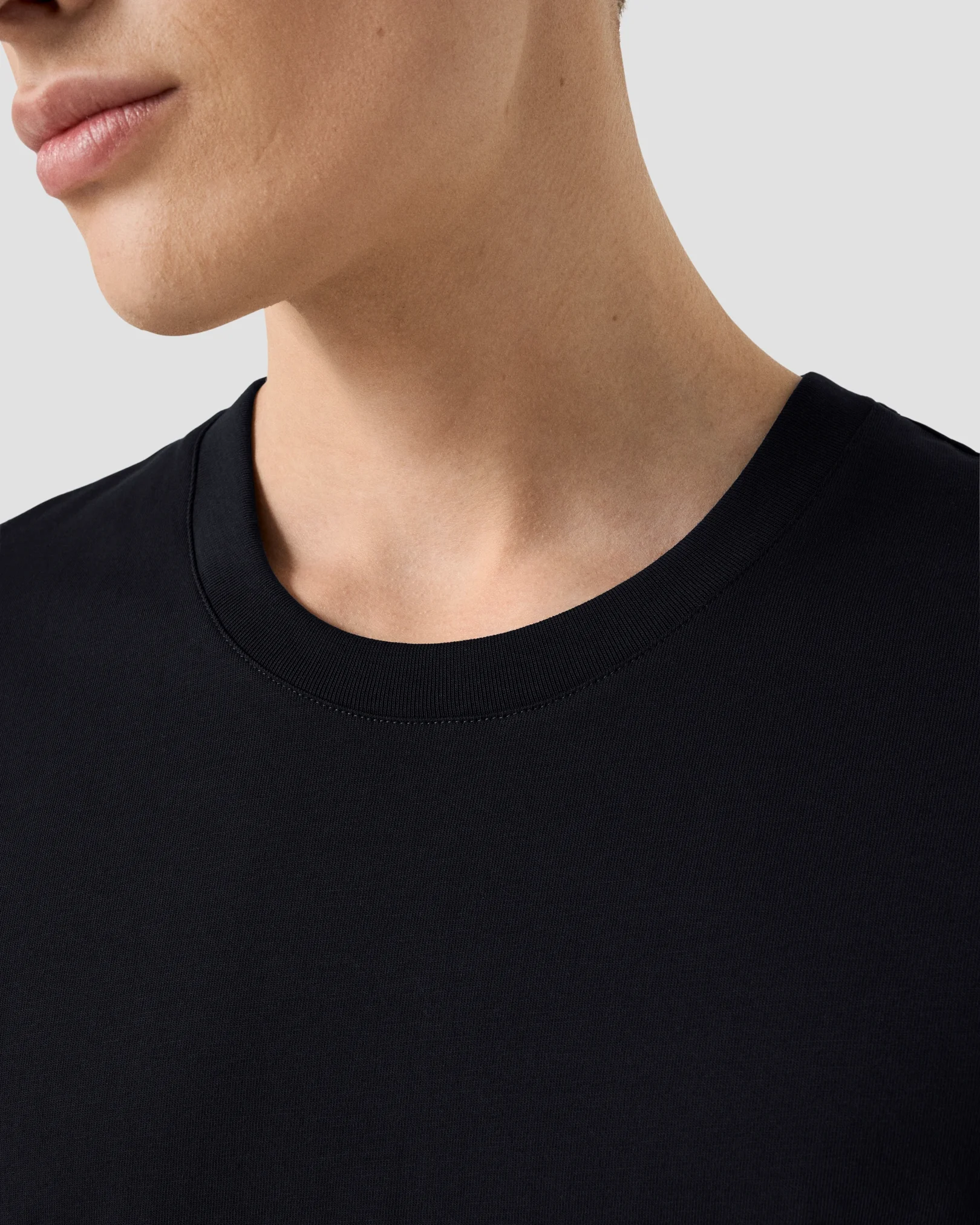 Eton - navy blue crew neck short sleeve t shirt