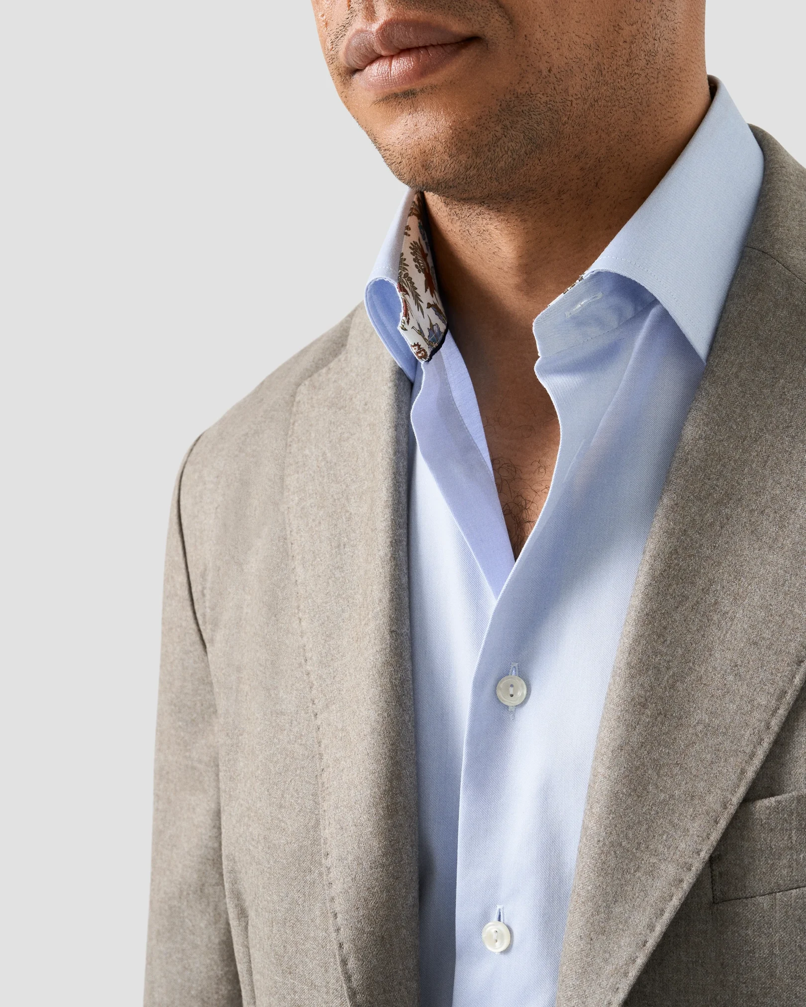 Eton - floral effect signature twill 256