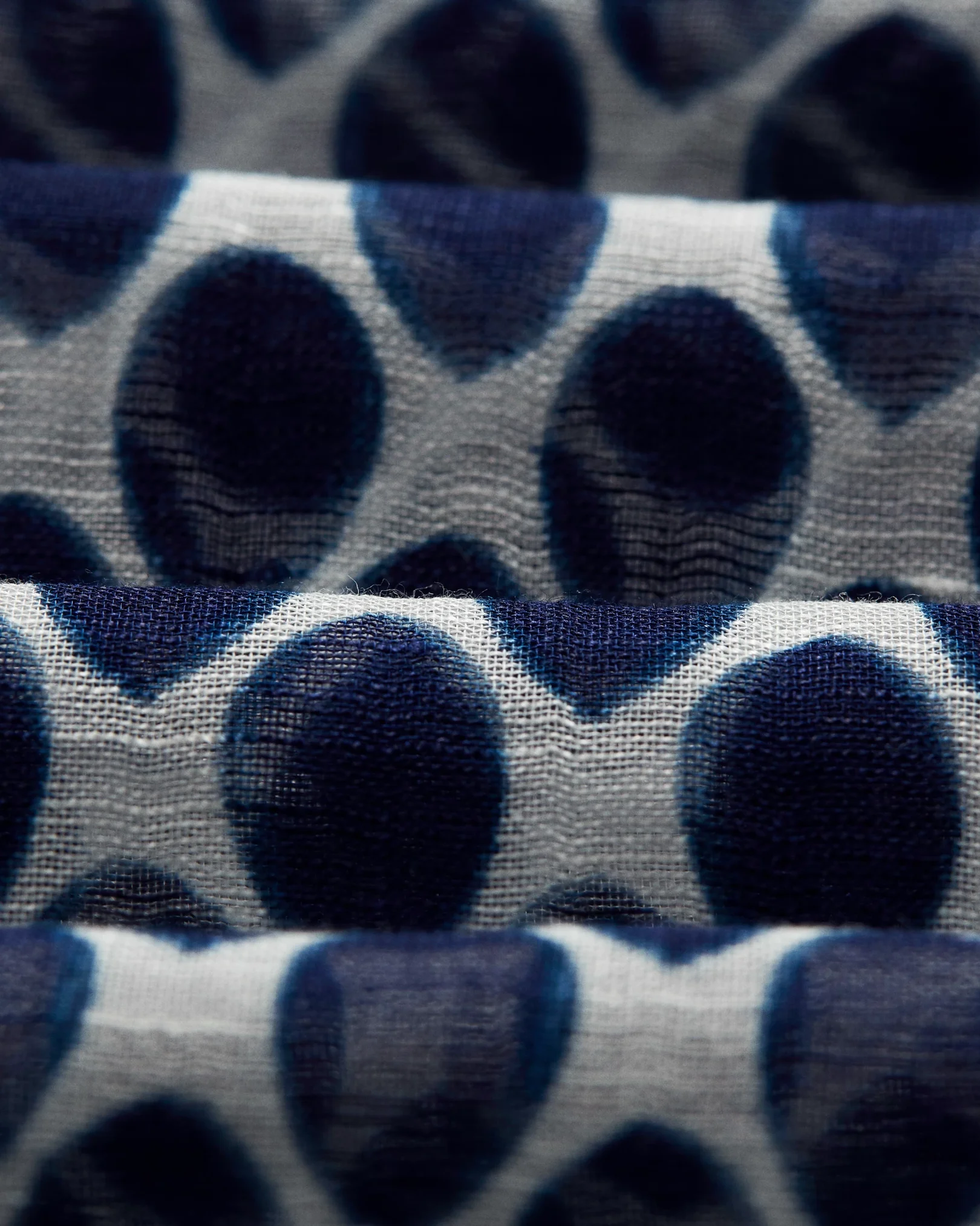 Eton - dotted cotton linen scarf