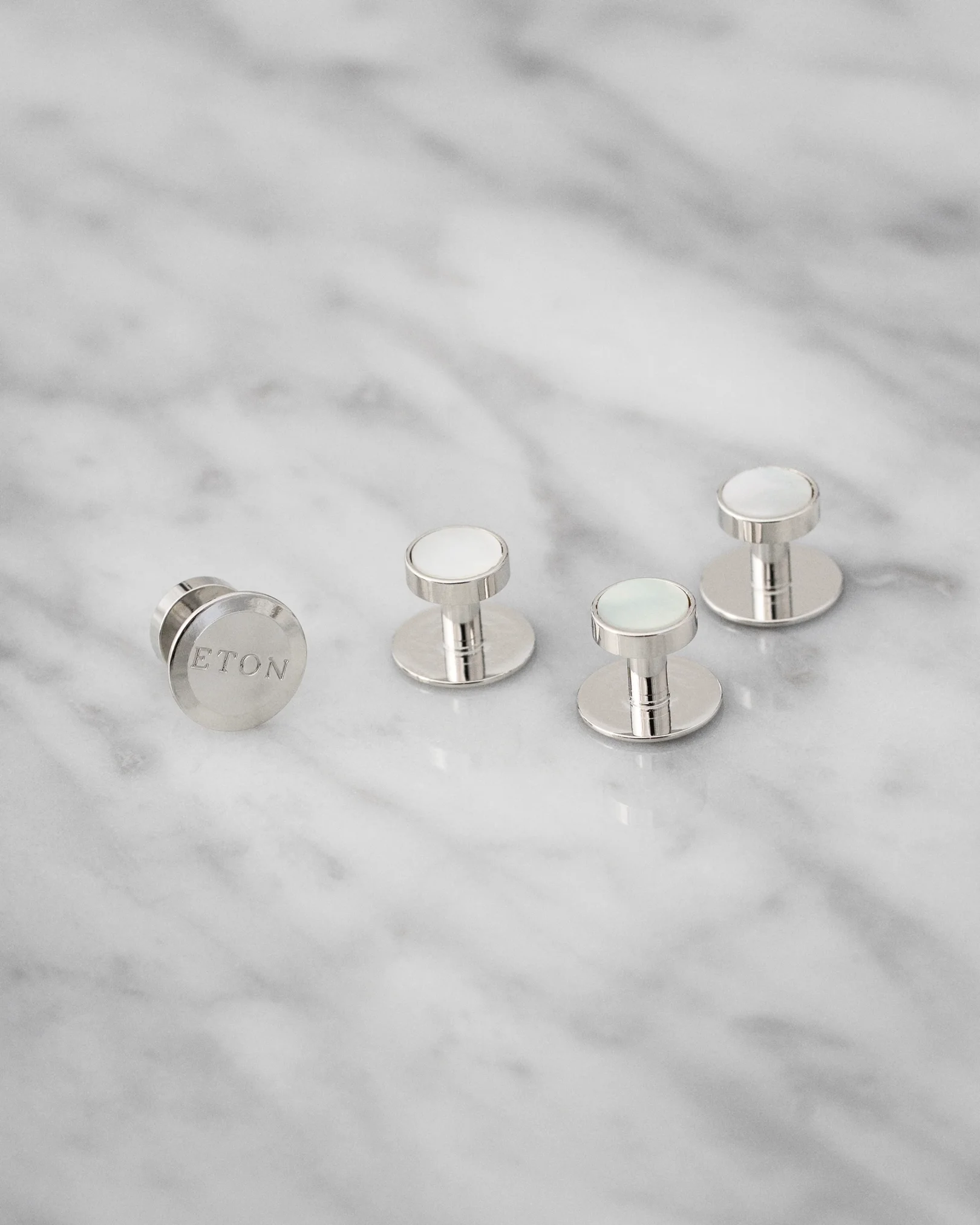 Eton - mop stud buttons white