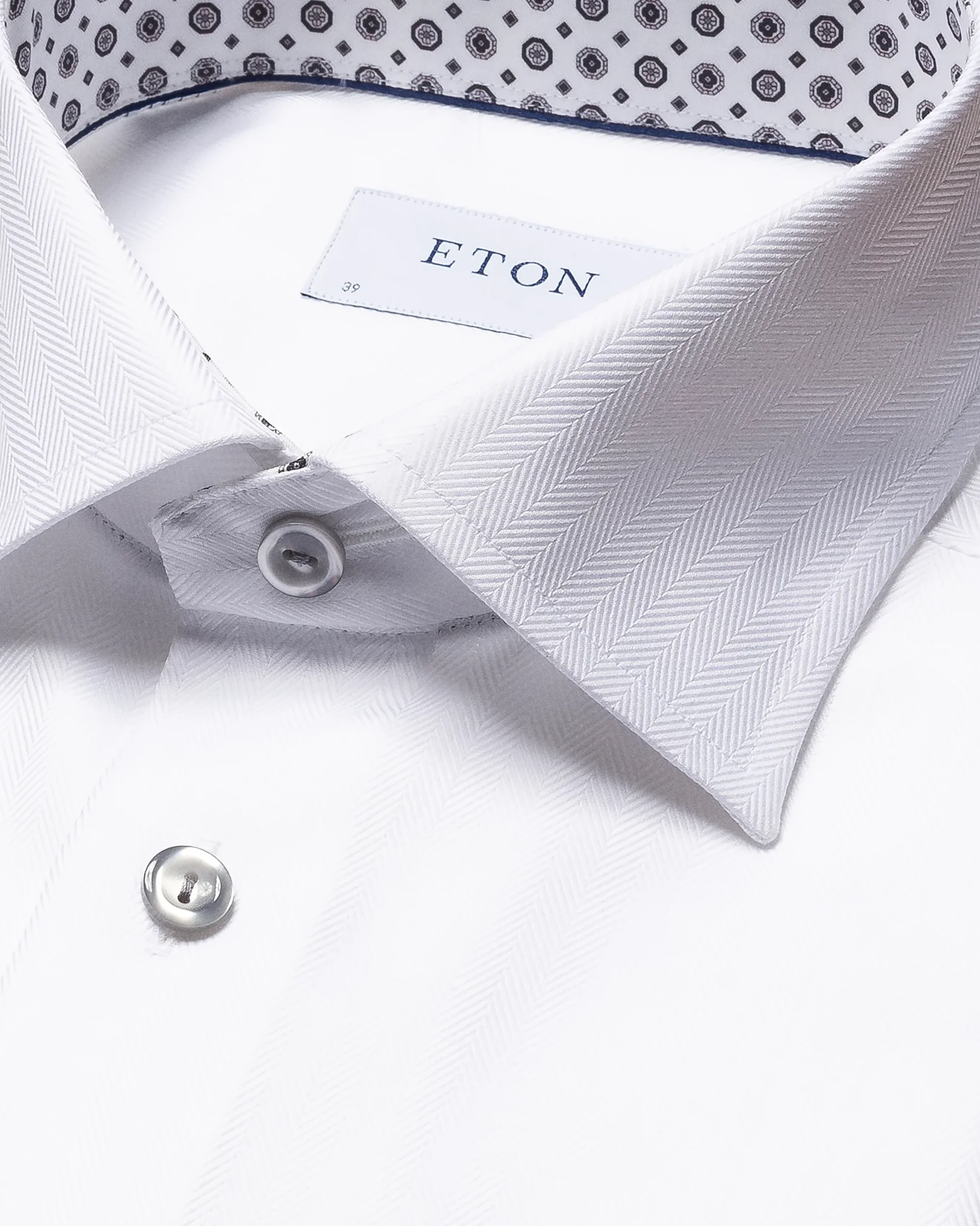 Eton - white signature twill cutaway