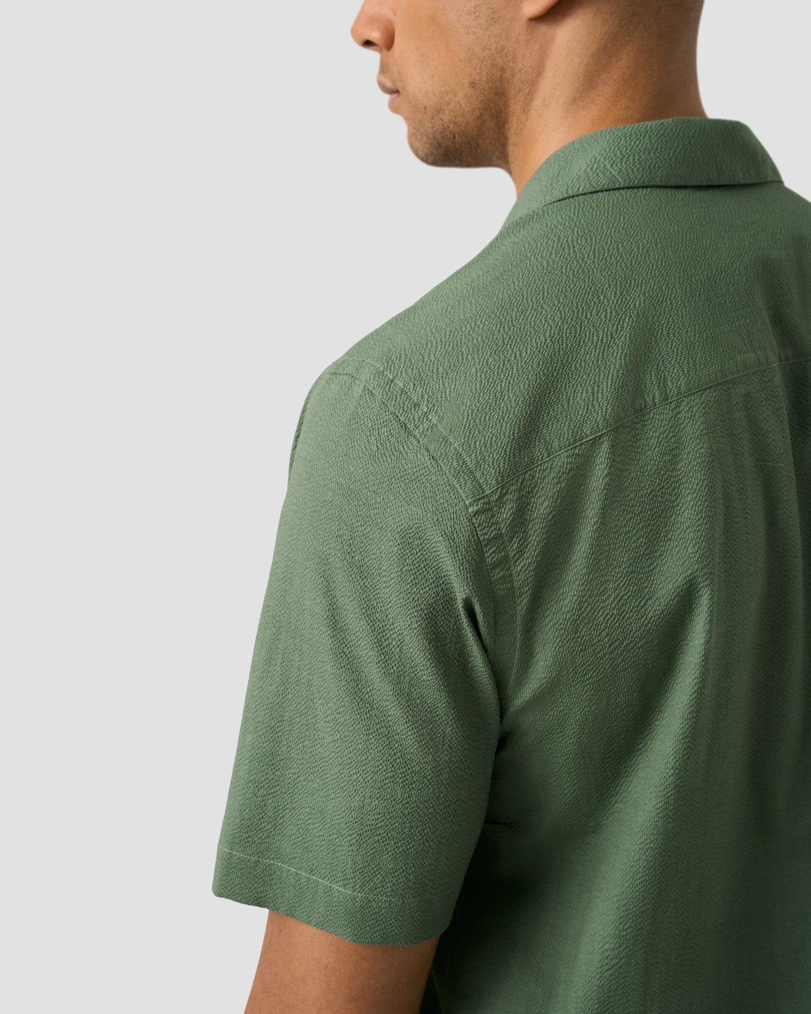 Eton - mid green seersucker resort shirt