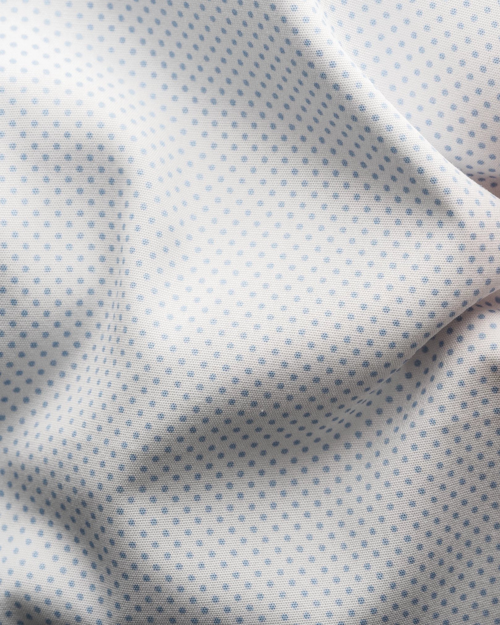 Eton - light blue poplin cutaway microprint