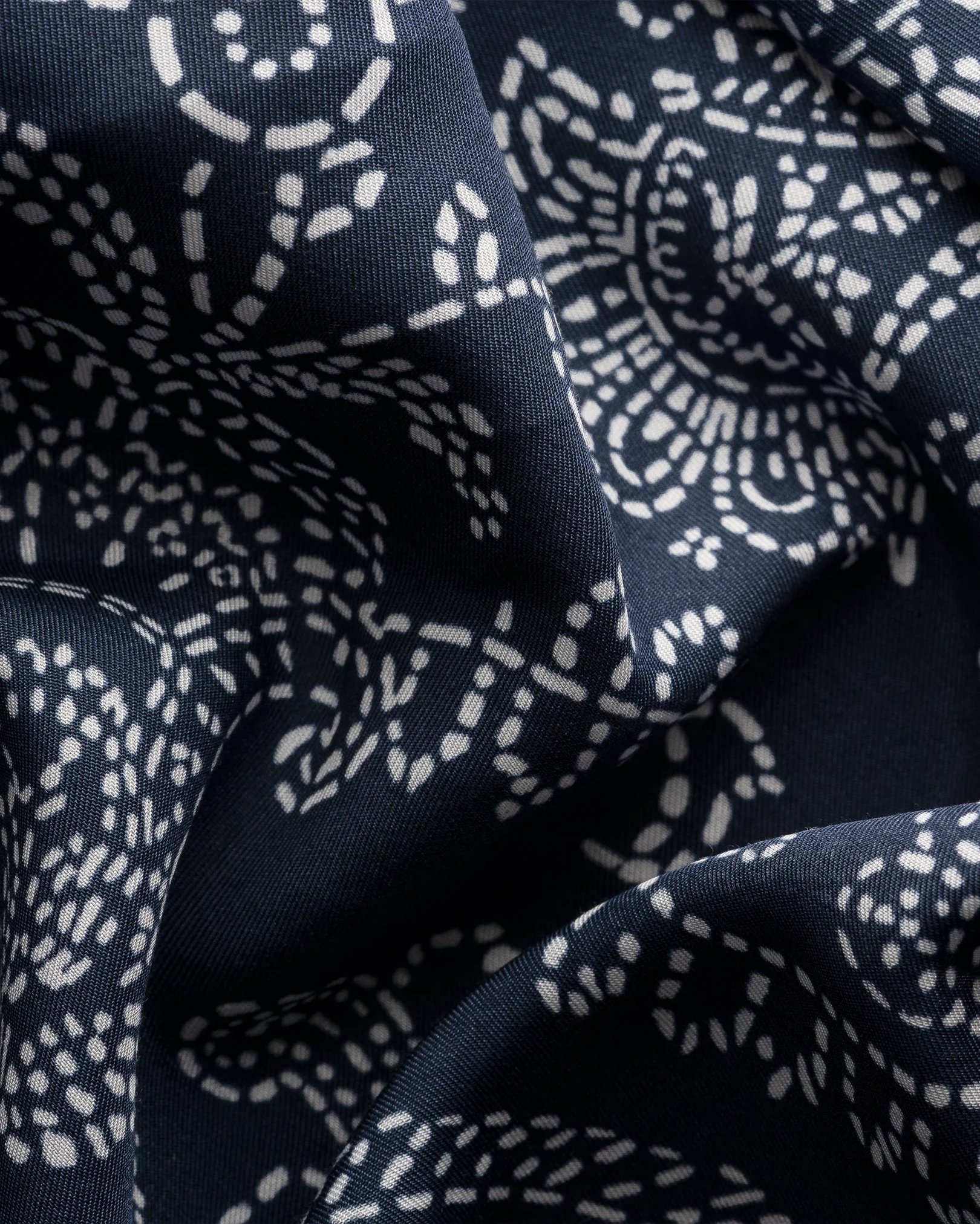 Eton - navy blue paisley printed bandana