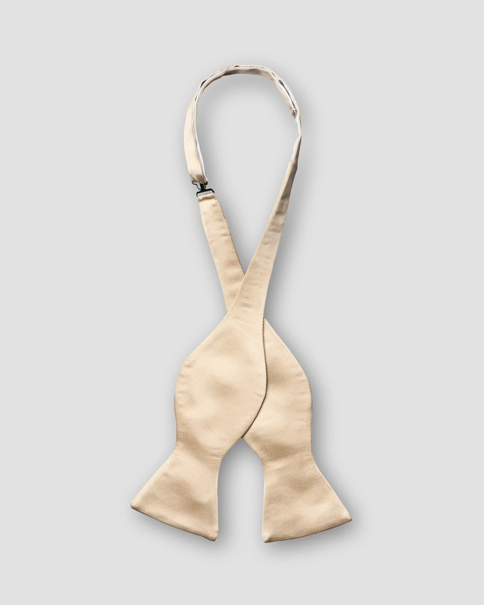 Eton - beige bow tie