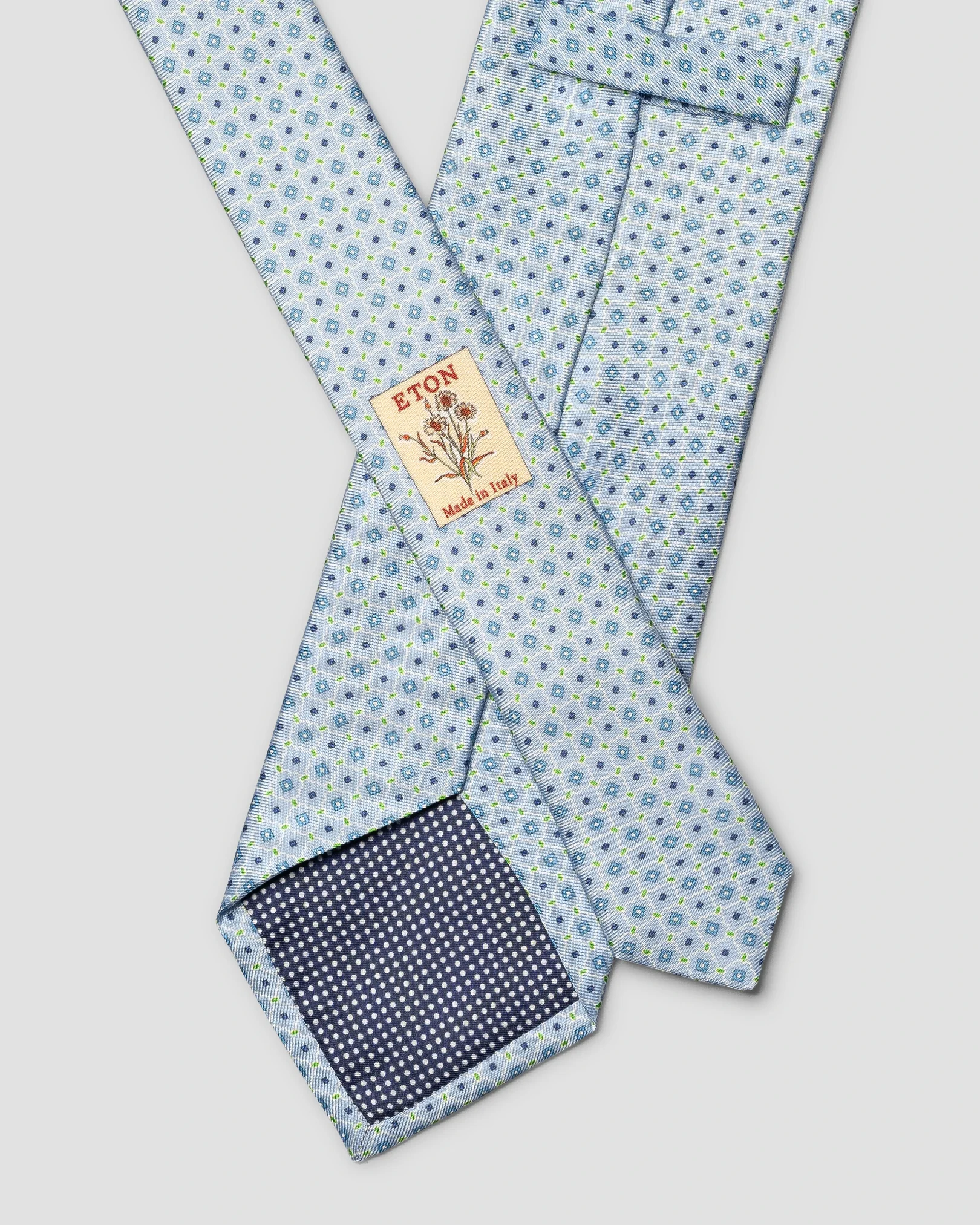 Eton - light blue geometric 258