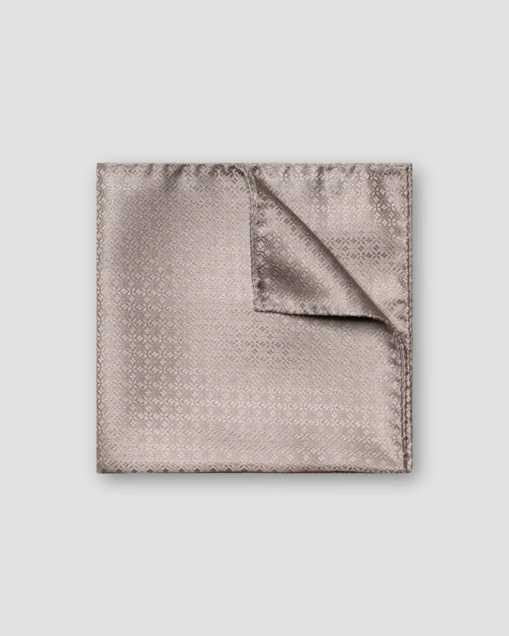 Pochette gris clair en soie à motifs géométriques