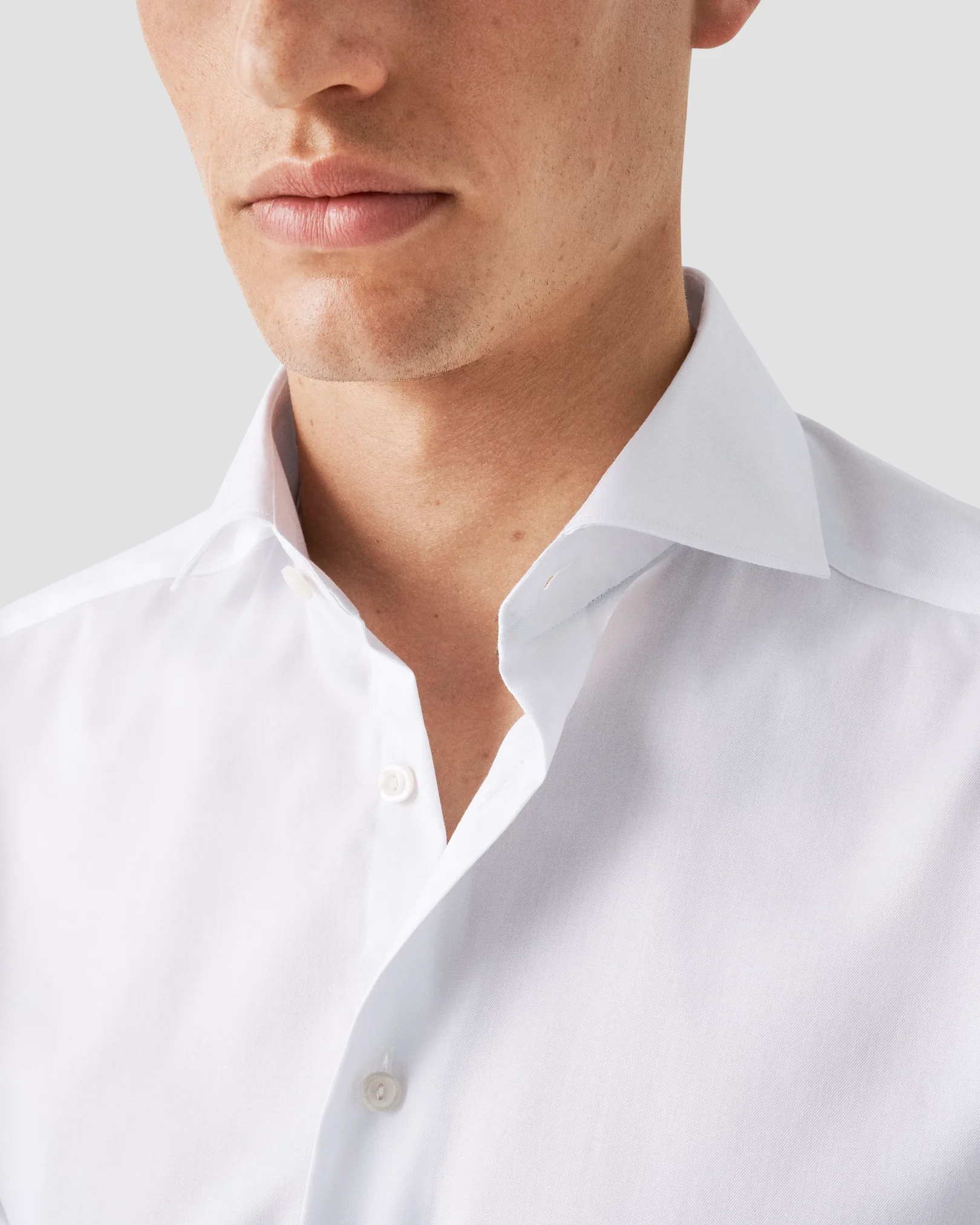 Eton - white signature twill wide spread rounded