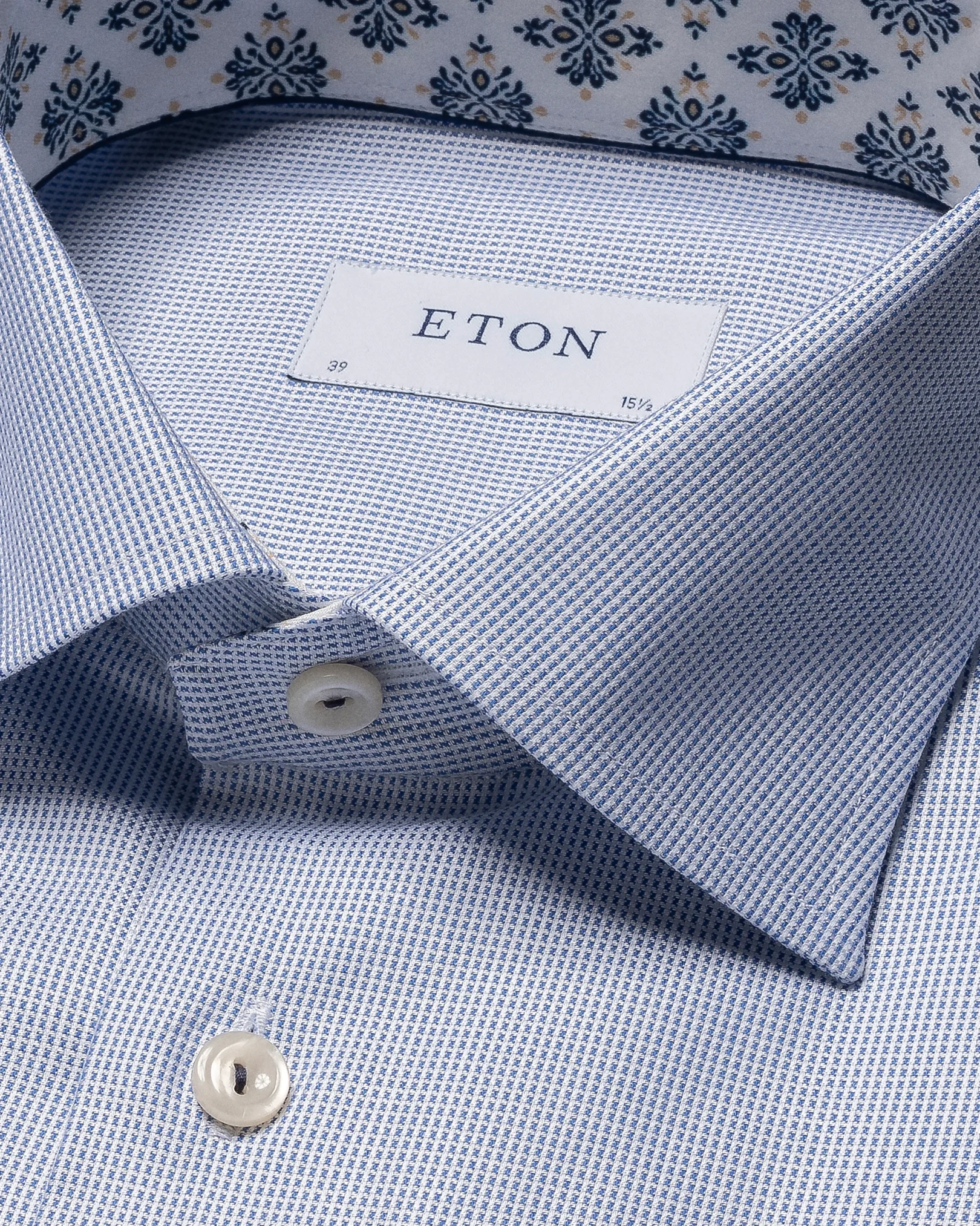 Eton - dark blue twill cut away special details