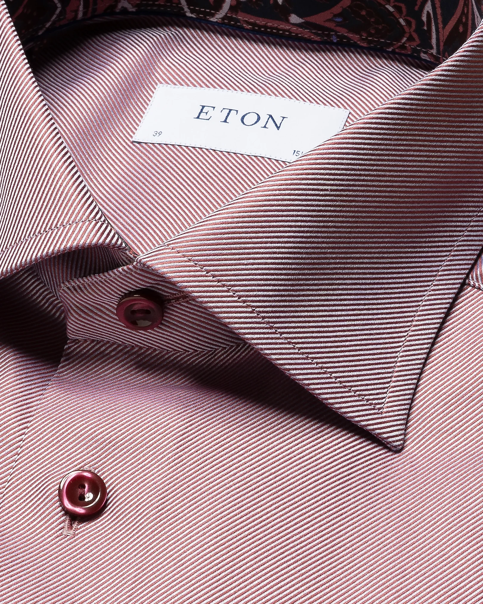 Eton - red textured twill cut away