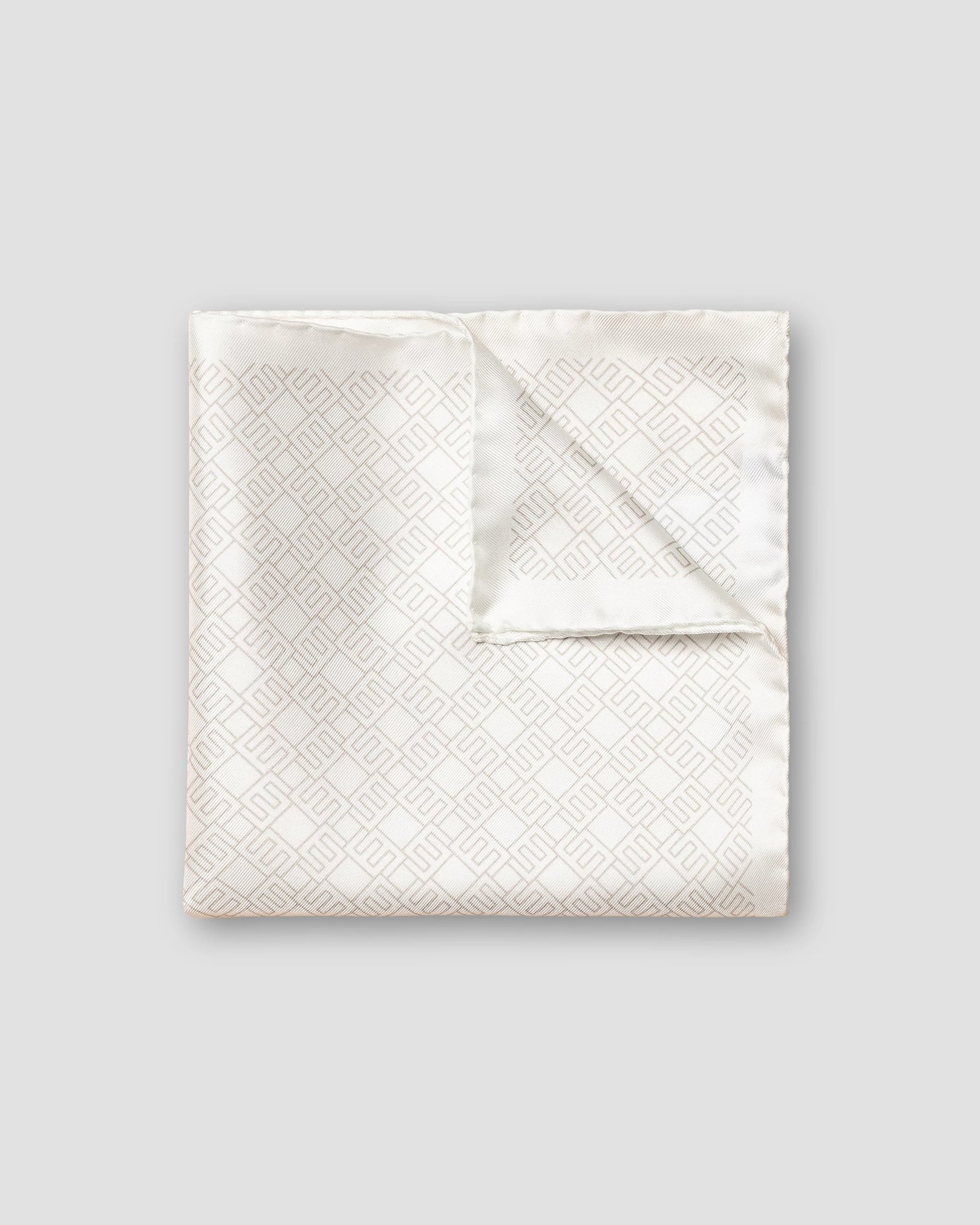 Eton - off whitepocket square