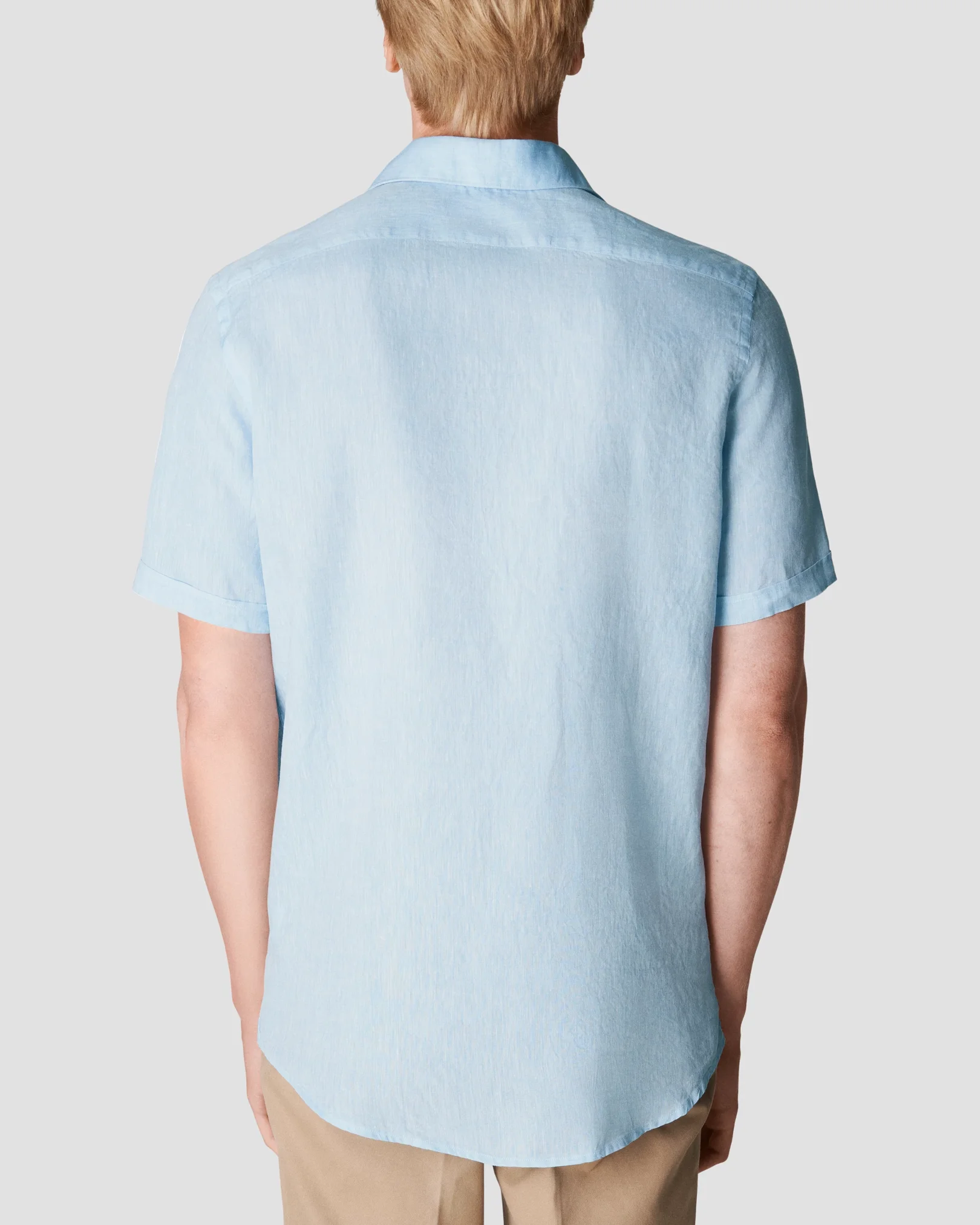 Eton - light blue linen wide spread turn up