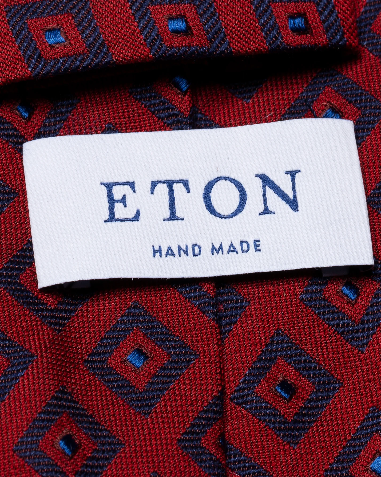 Eton - dark red tie af