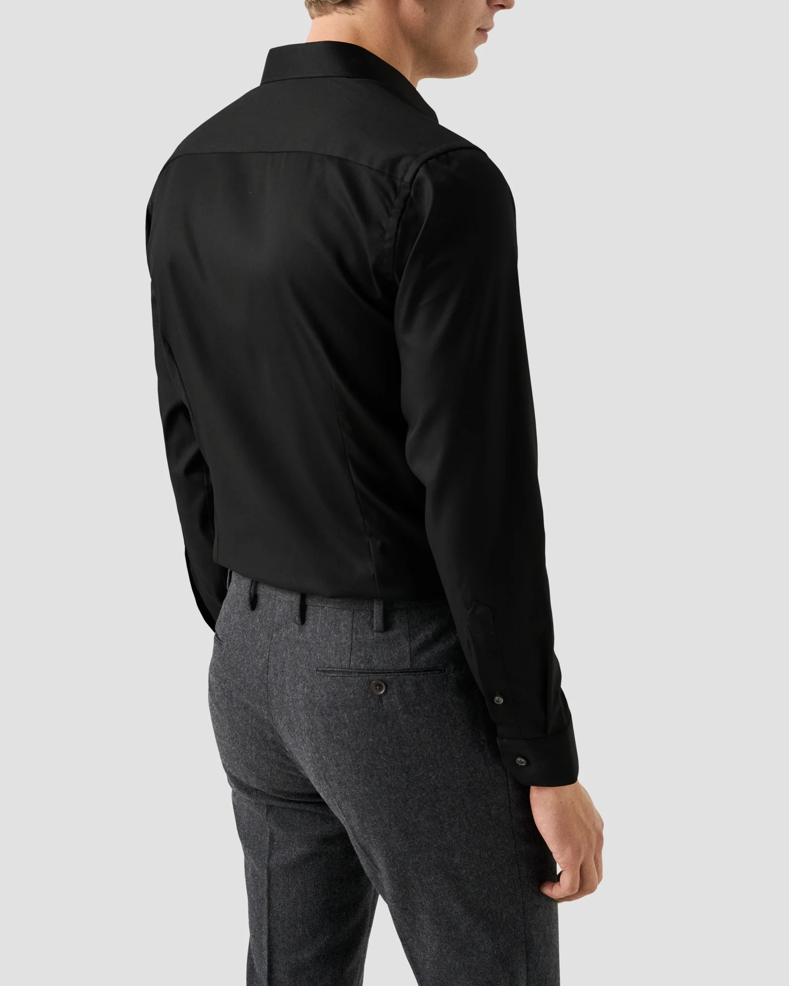 Eton - black signature twill pointed collar