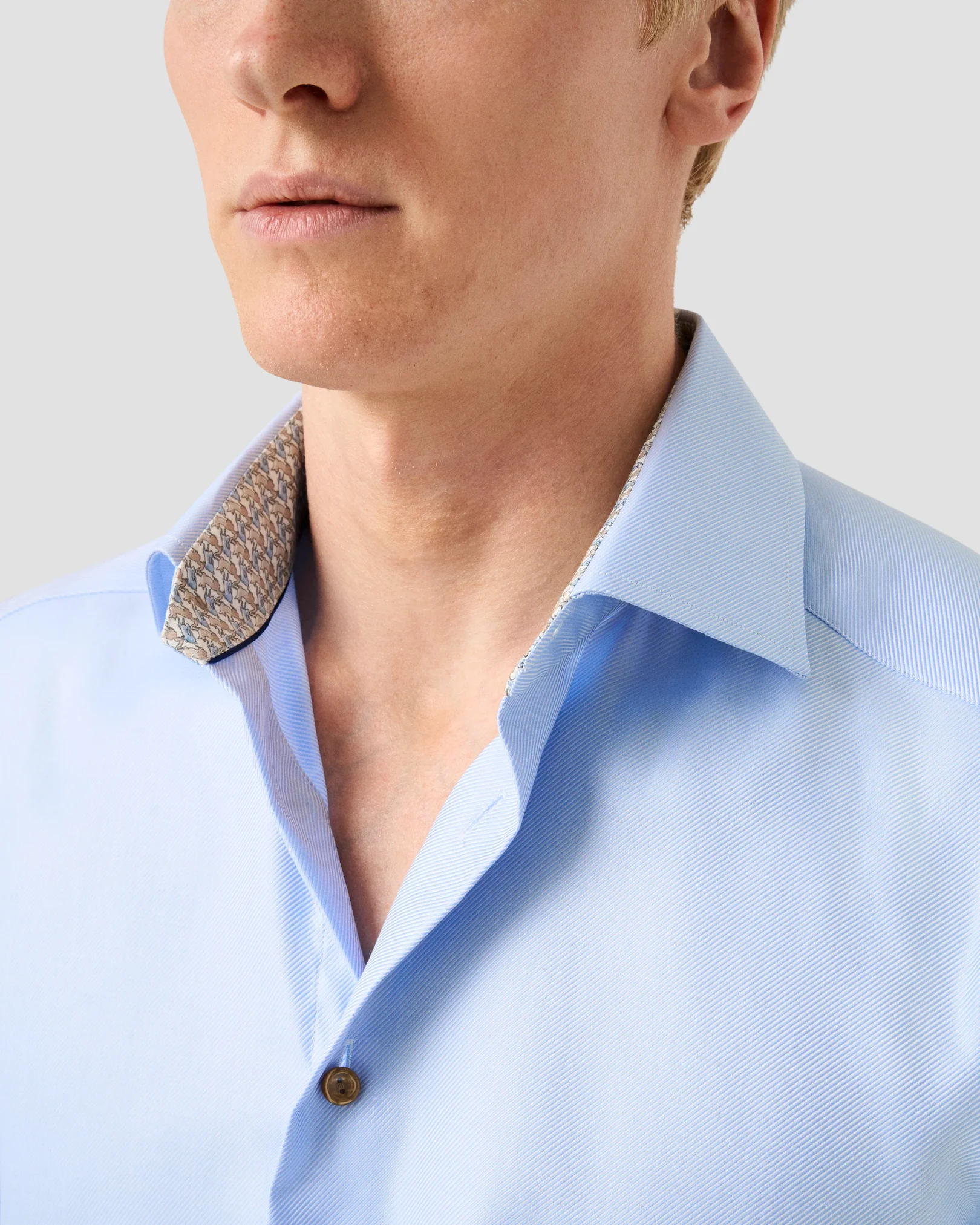 Eton - geometric effect textured twill shirt cut away