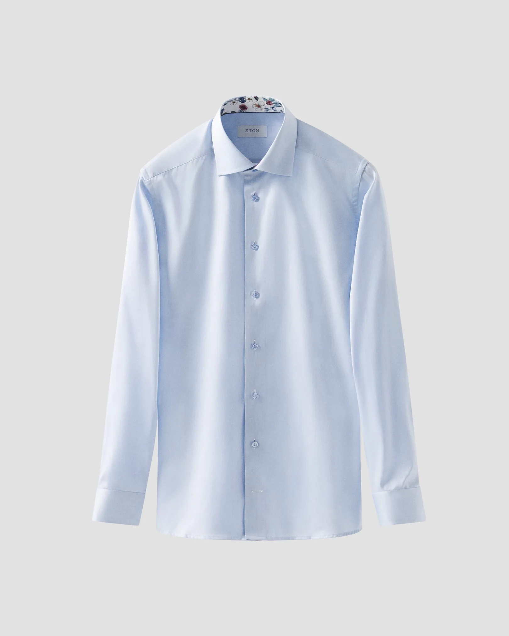 Eton - light blue crease resistant signature twill