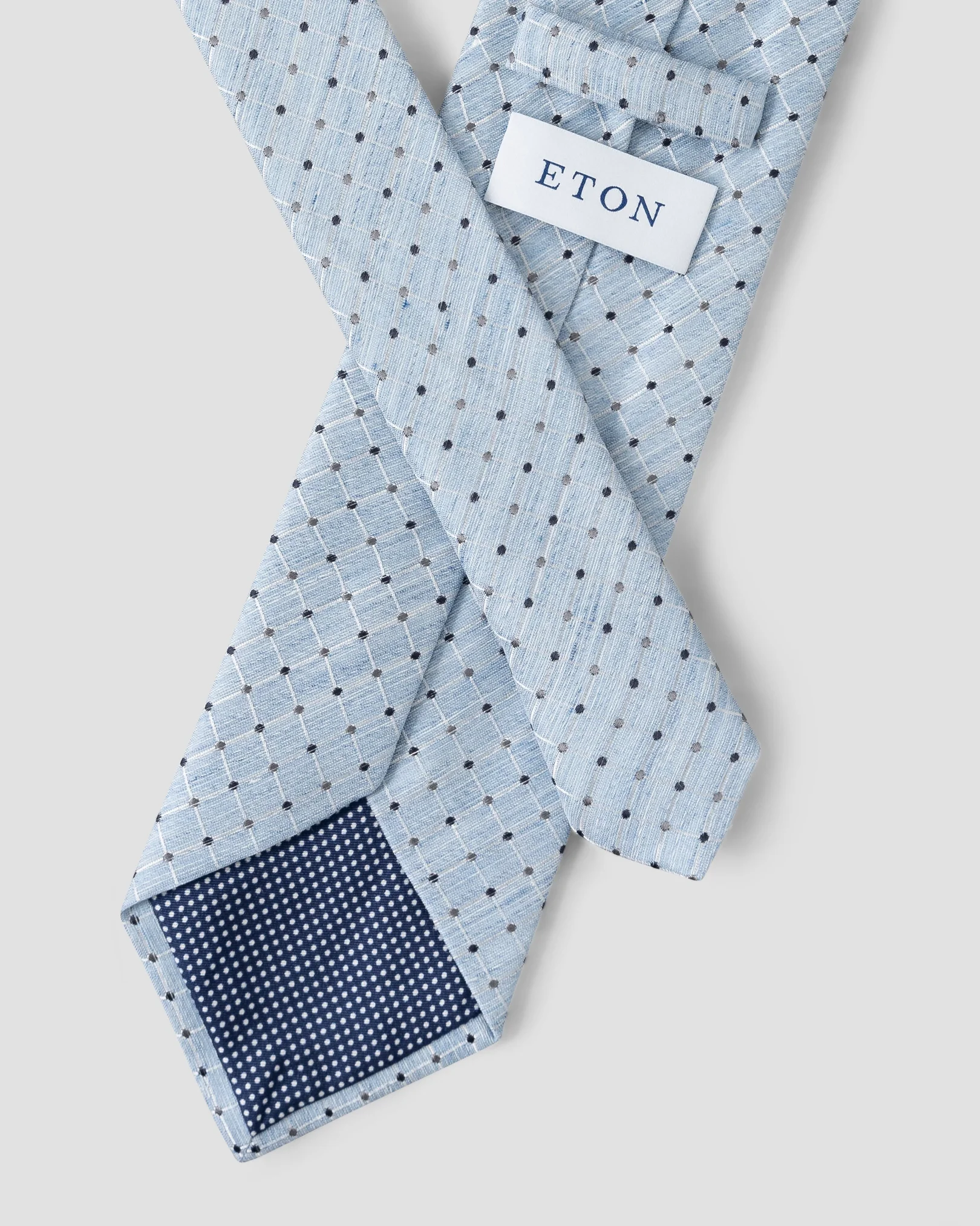 Cravate en soie et lin à carreaux bleu clair
