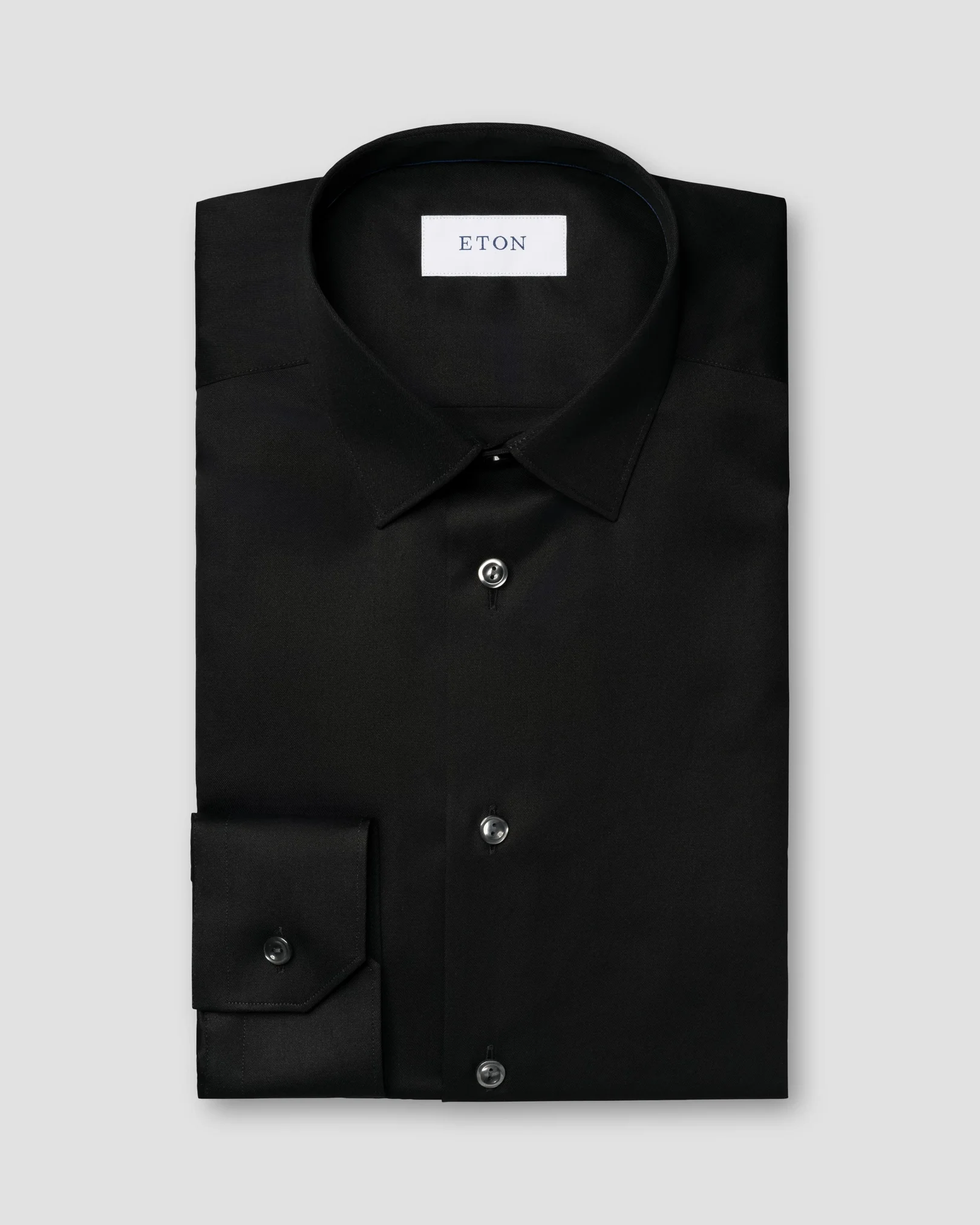 Eton - black signature twill pointed collar