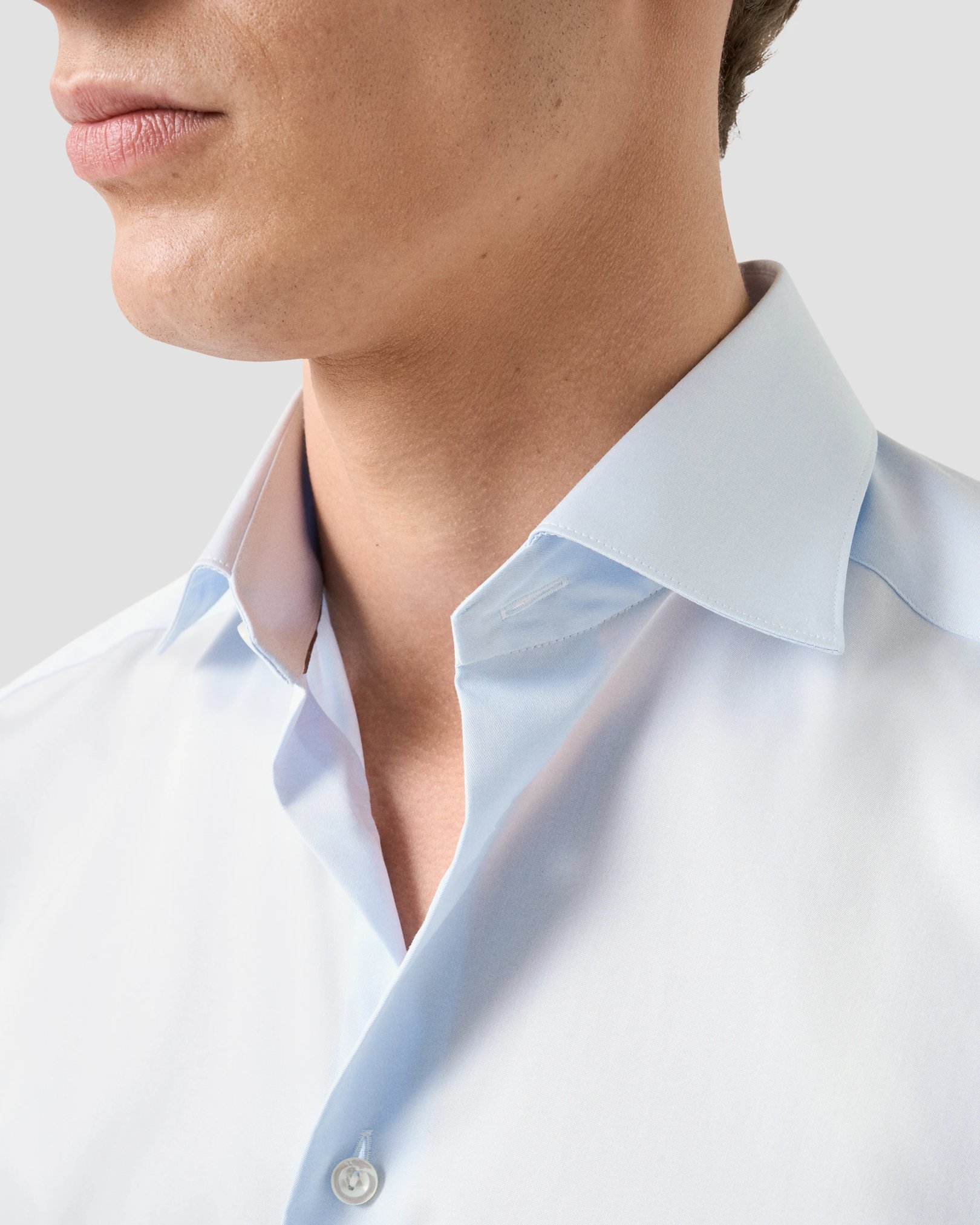 Eton - Chemise en sergé uni surélevé