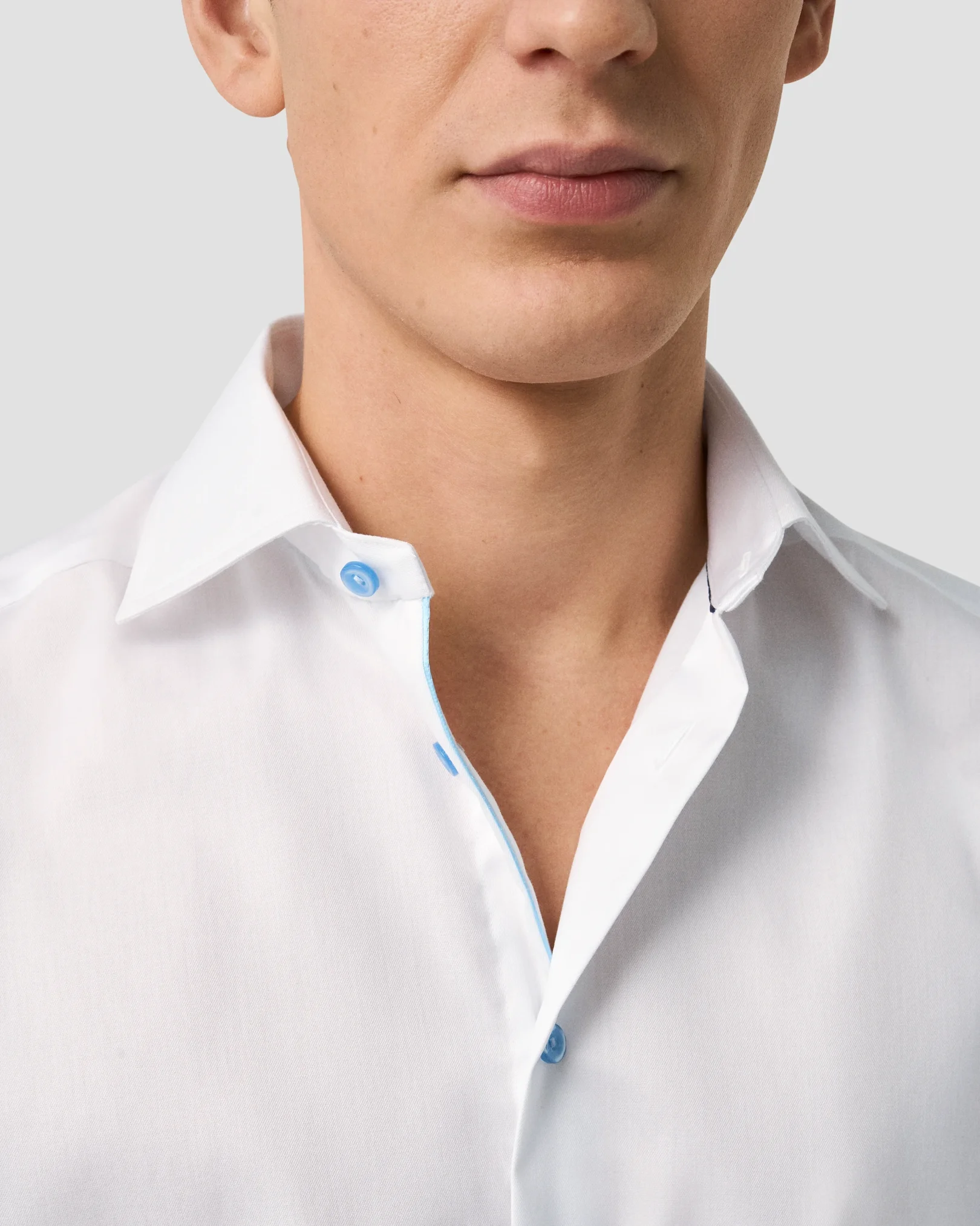 Eton - white twill shirt blue details cutaway