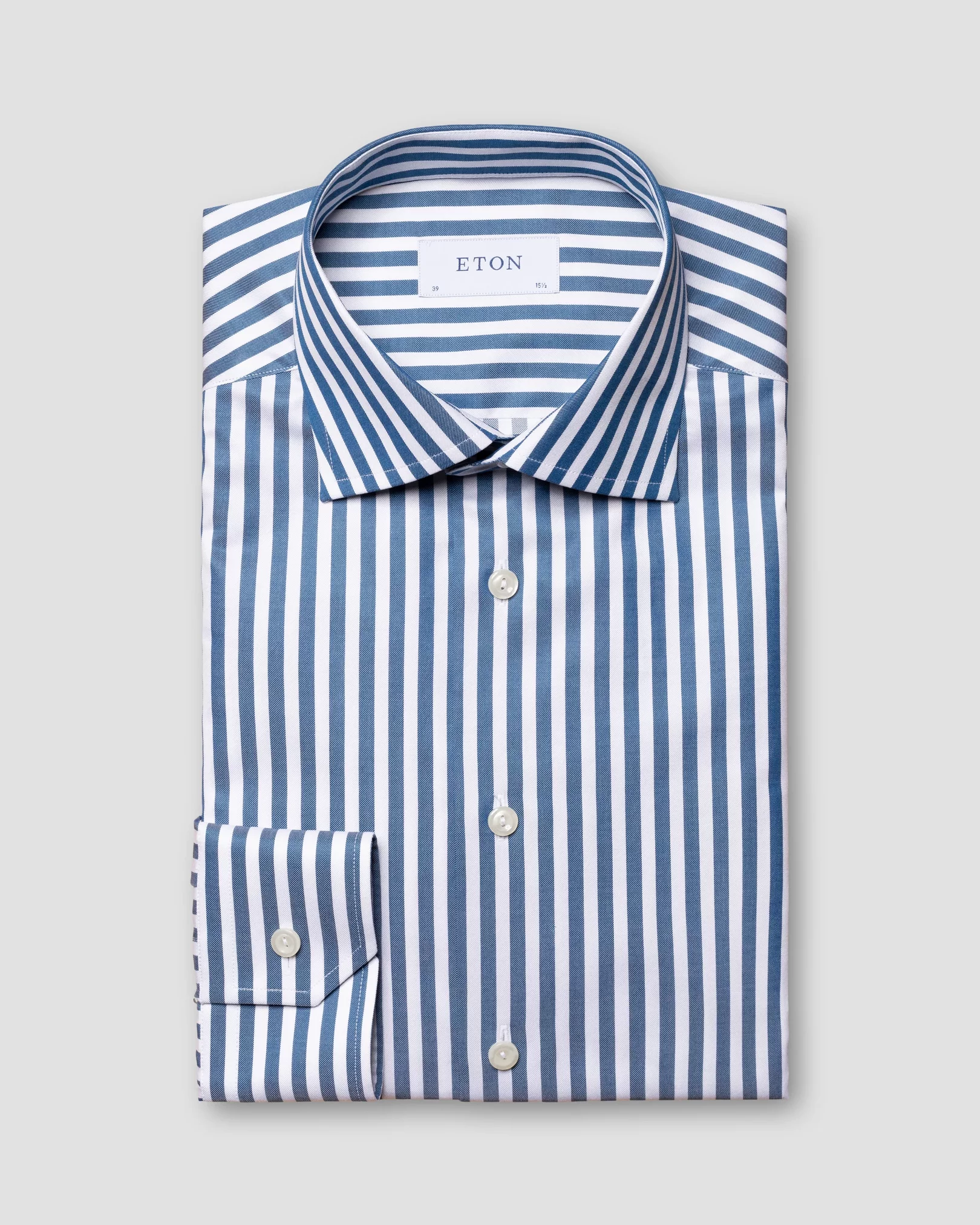 Marinblå bredrandig Signature Twill-skjorta