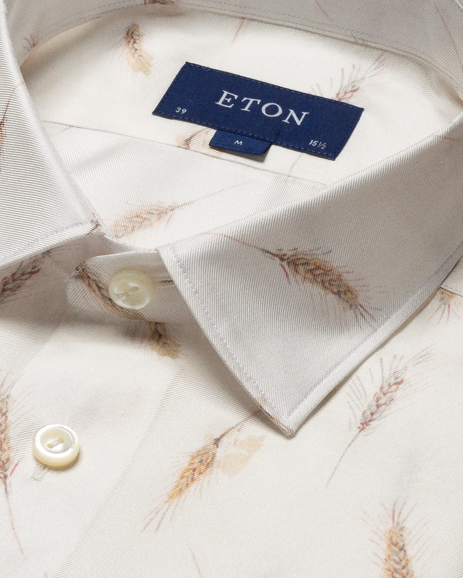 Eton - white pointed rounded single one buttonhole slim soft