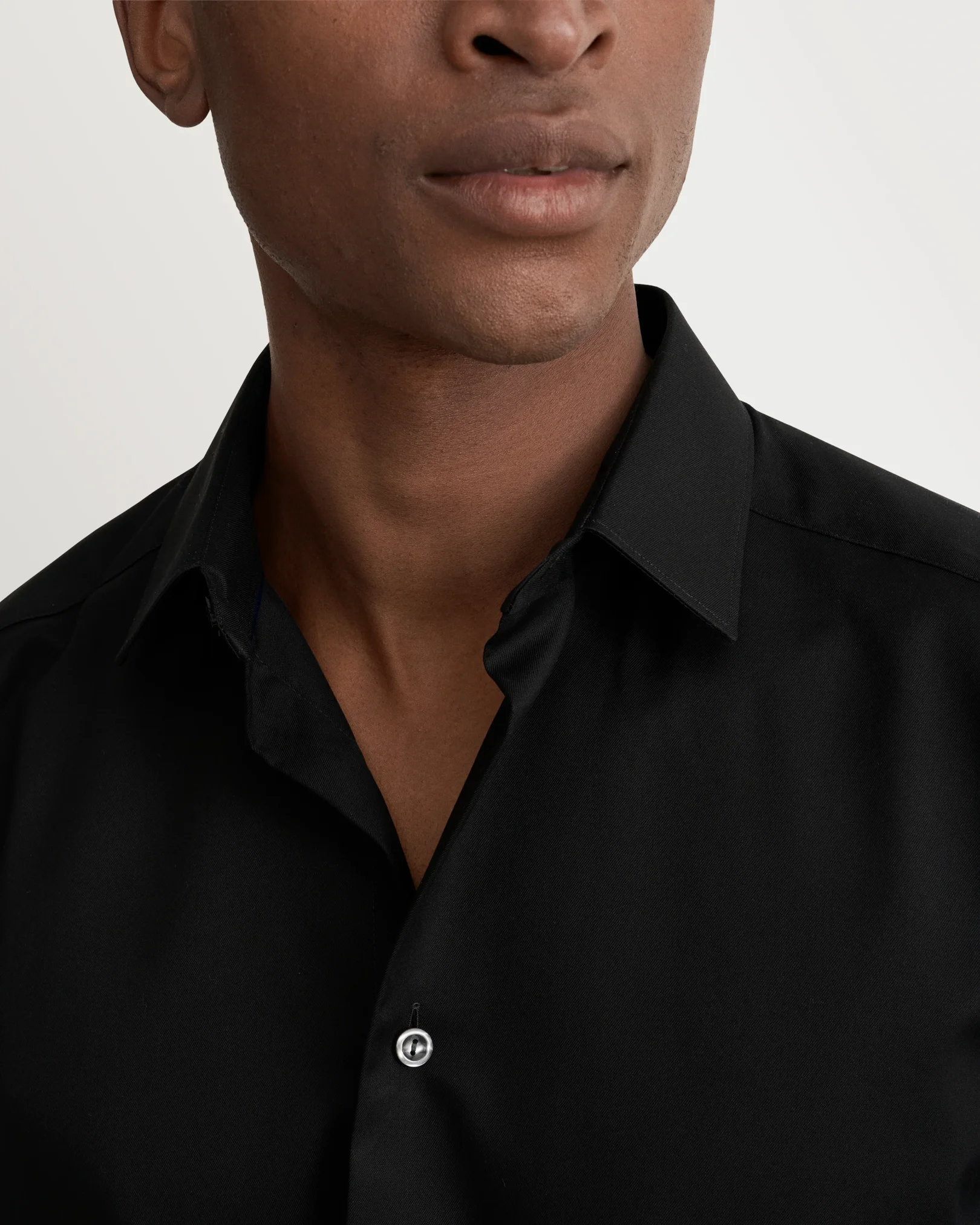 Eton - black signature twill pointed collar