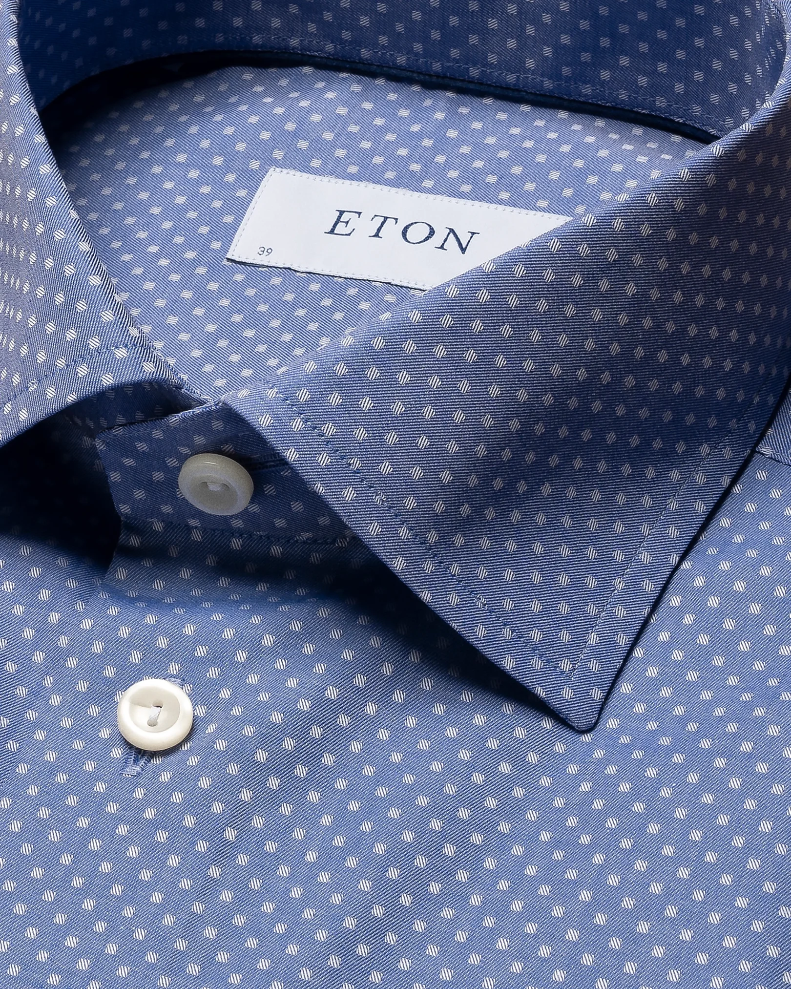 Eton - dark blue fine twill cutaway