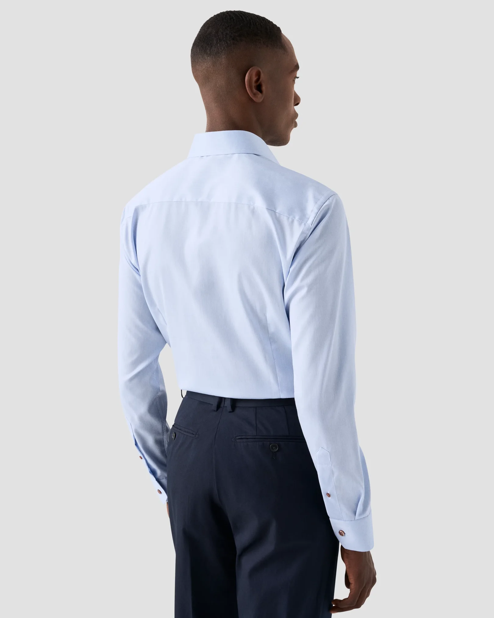 Eton - light blue signature twill contast buttons