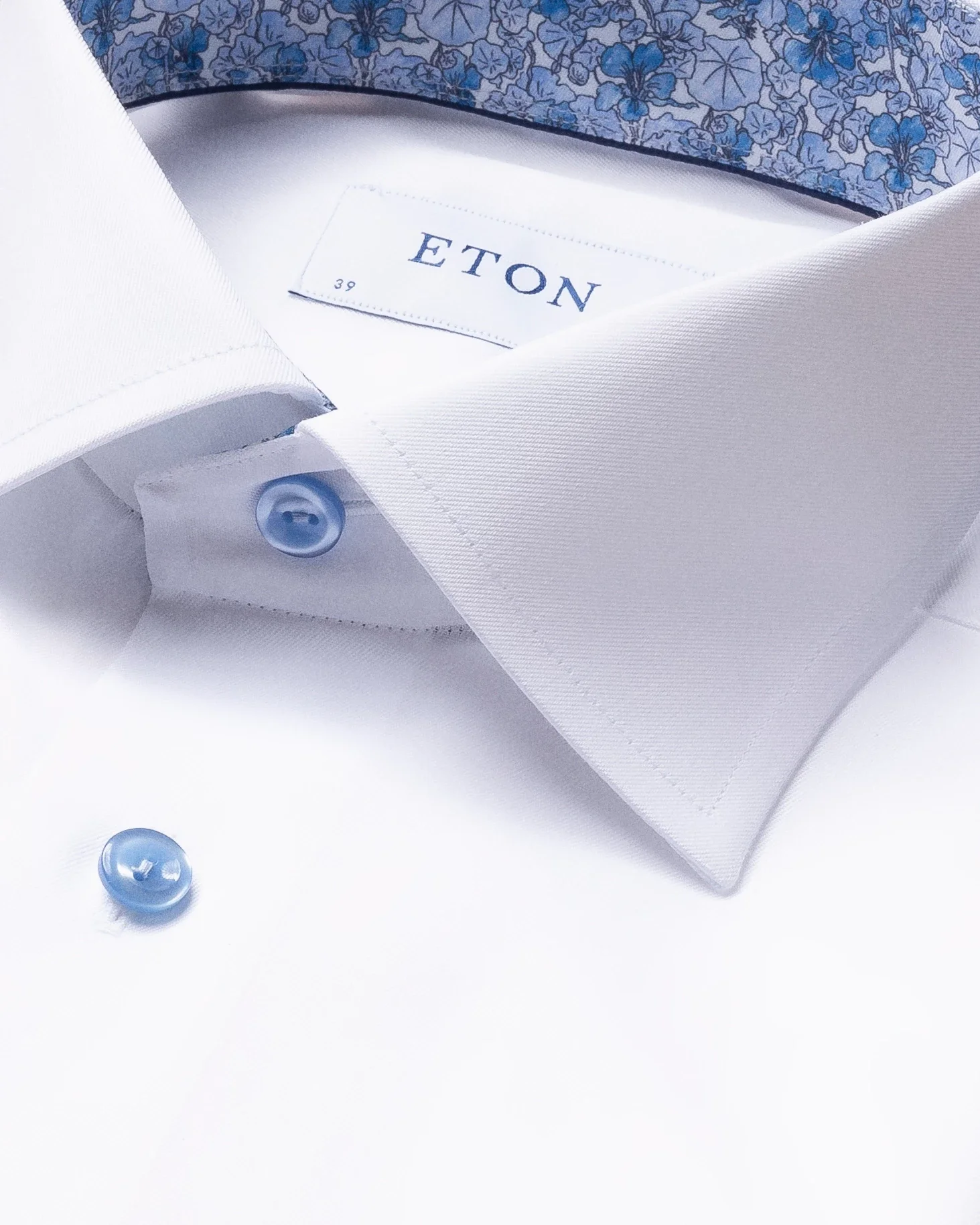 Eton - white twill shirt blue details cut away