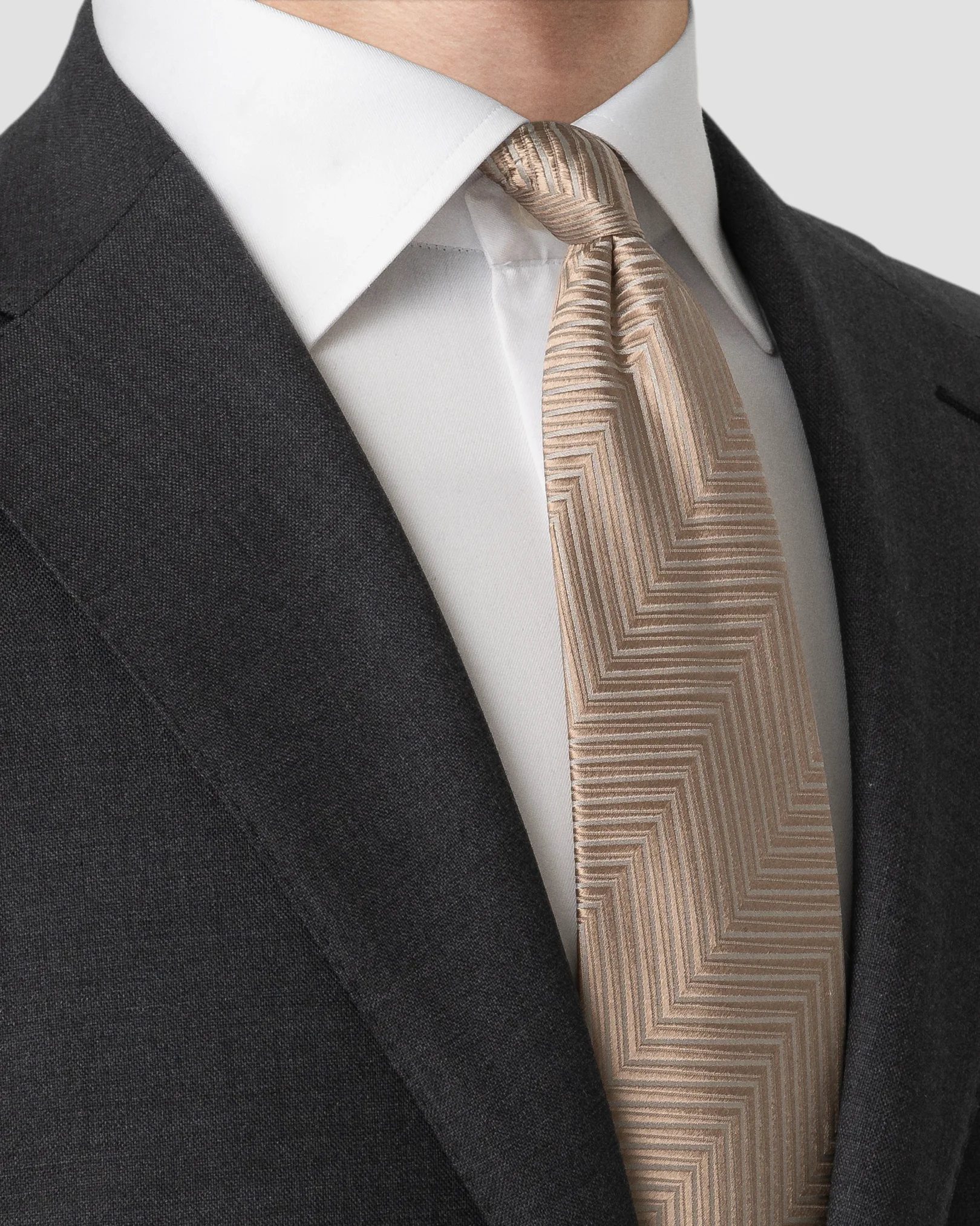 Eton - gold herringbone woven silk tie