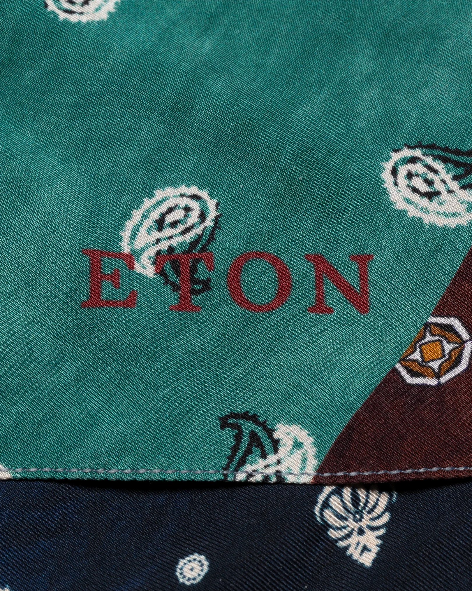 Eton - red patchwork scarf