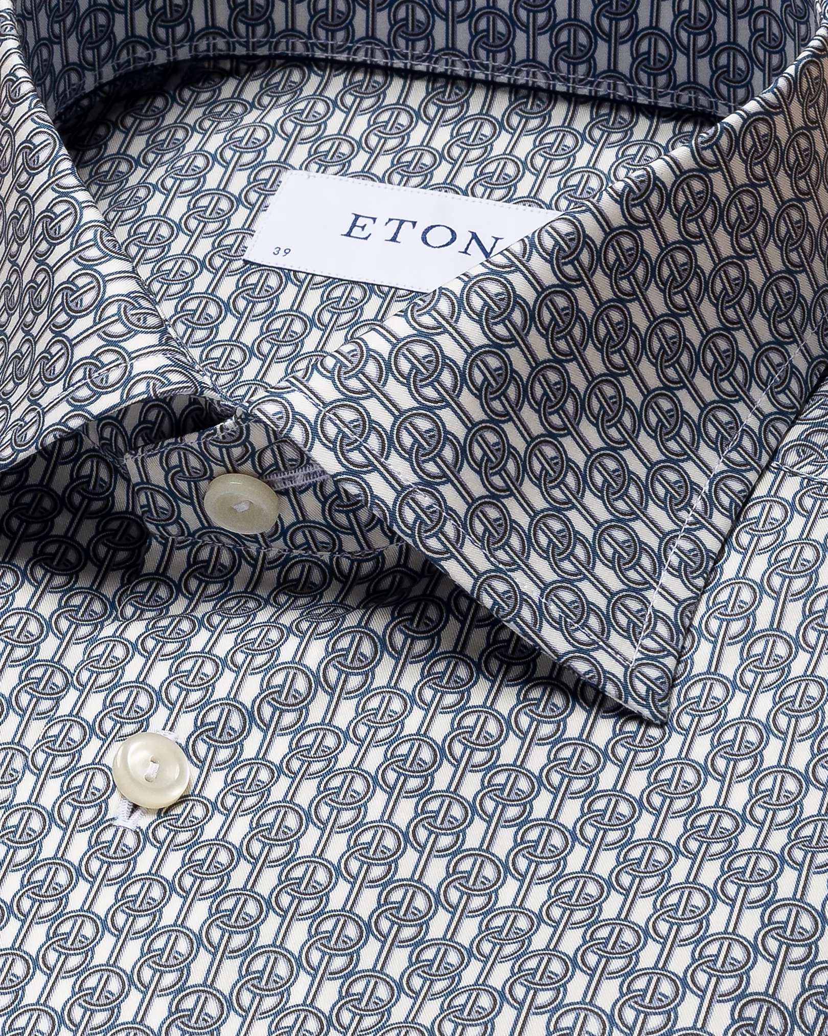 Marinblå skjorta i Fine Twill med geometriskt 3D-mönster