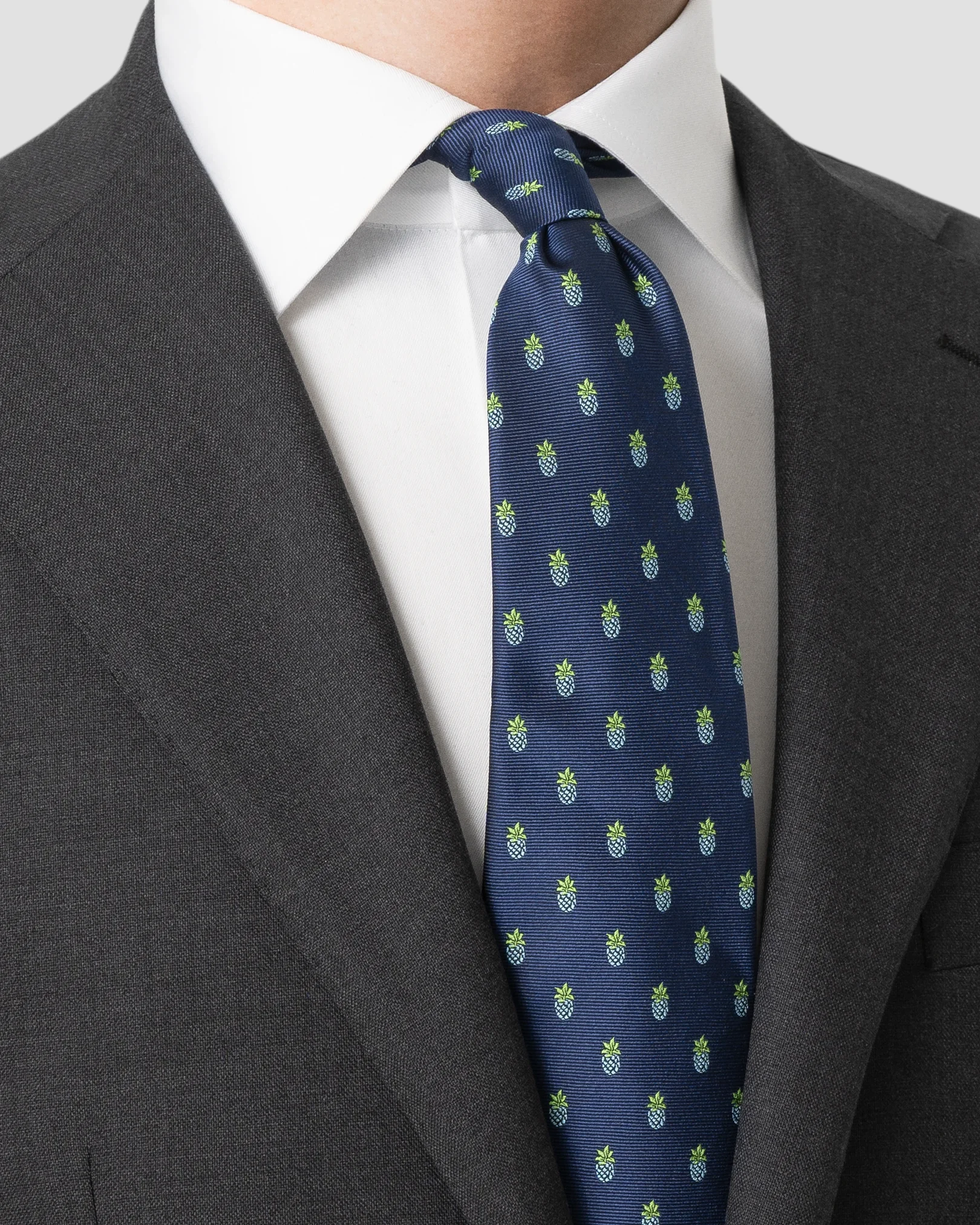 Eton - navy blue pineapple woven silk tie