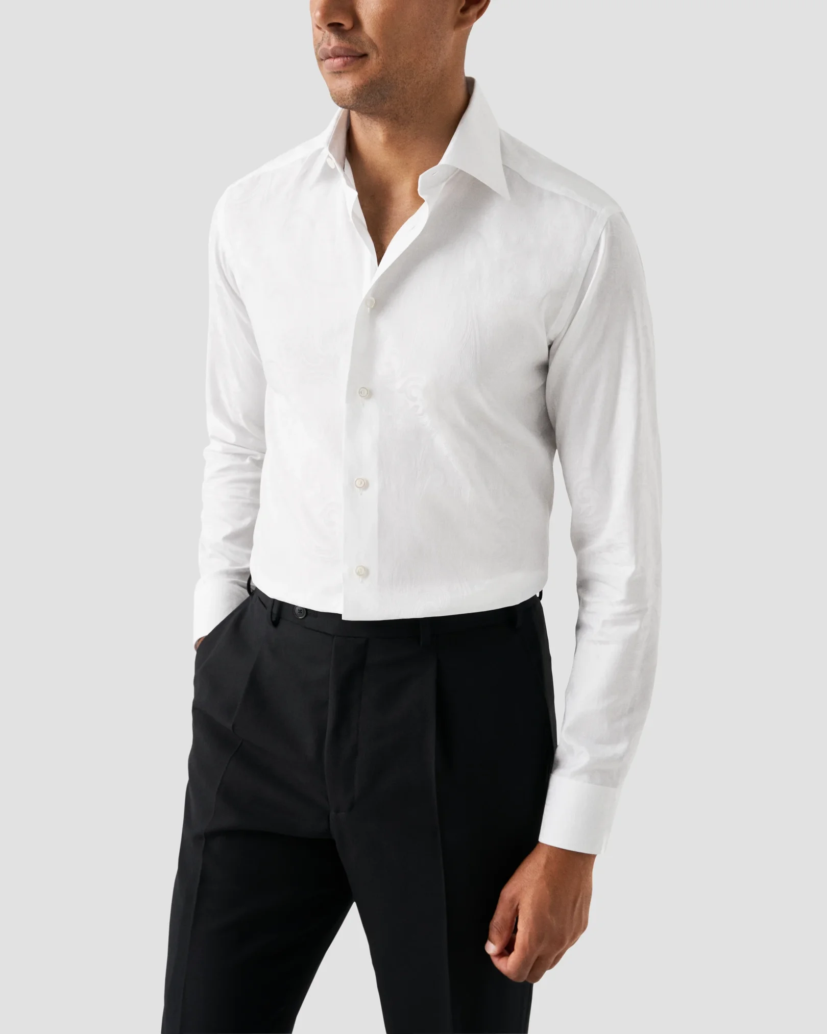 Eton - white jacquard moderate cut away