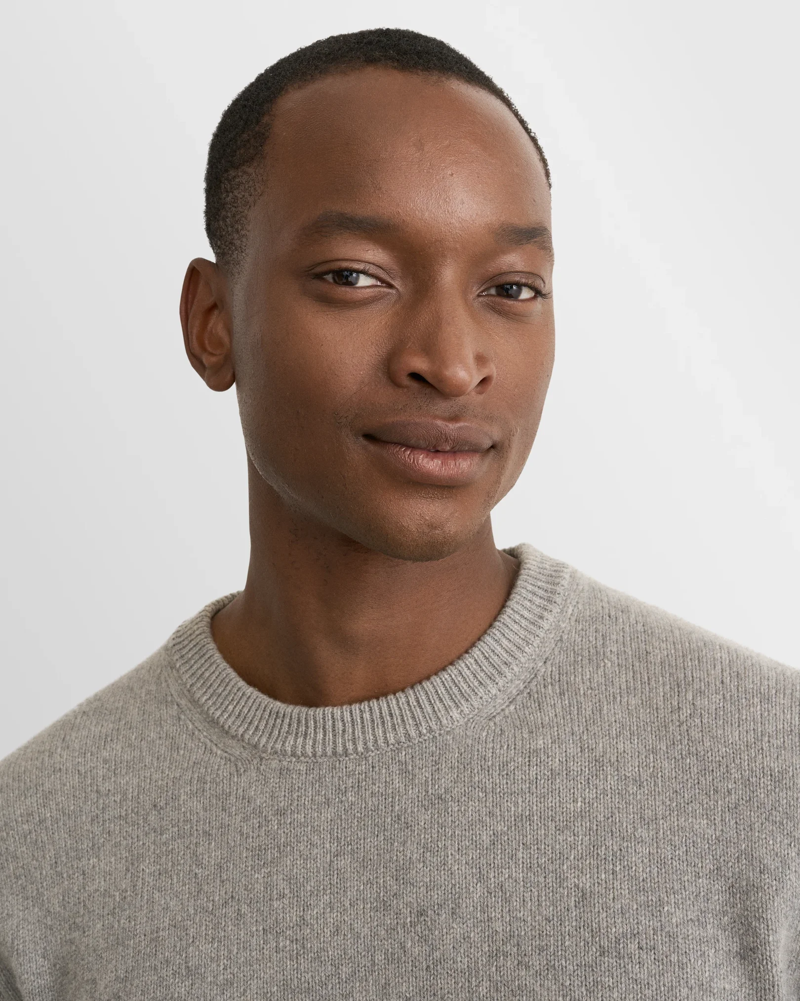 Eton - light grey cashmere knit crew neck