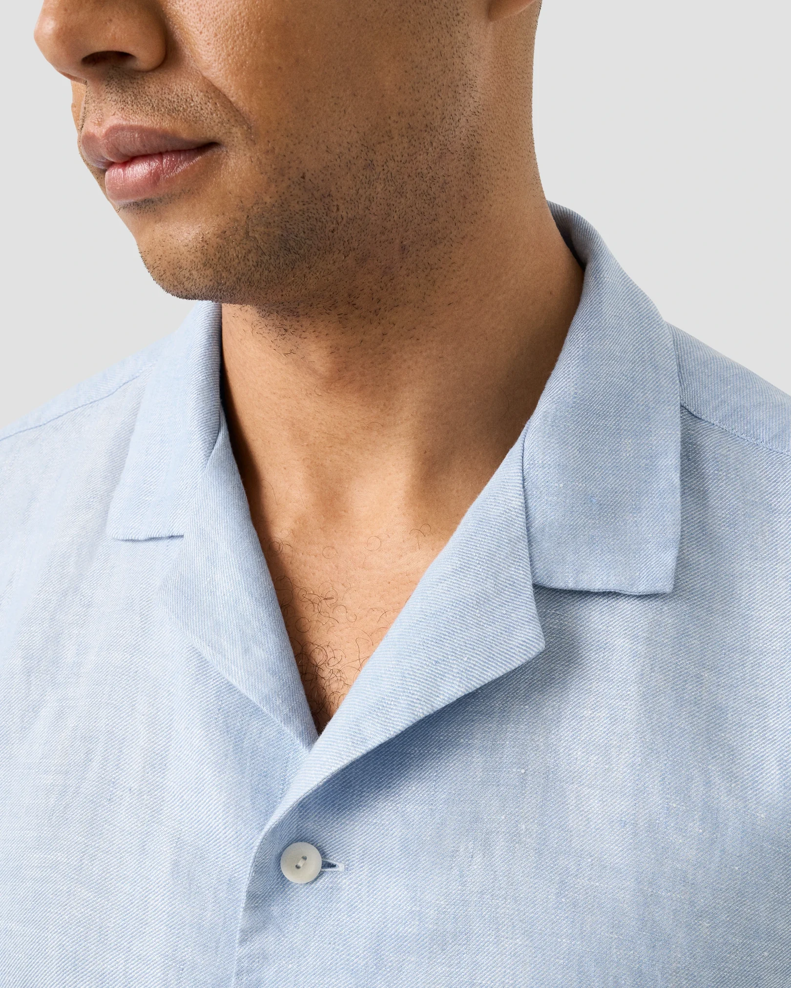 Eton - light blue solid linen twill resort shirt