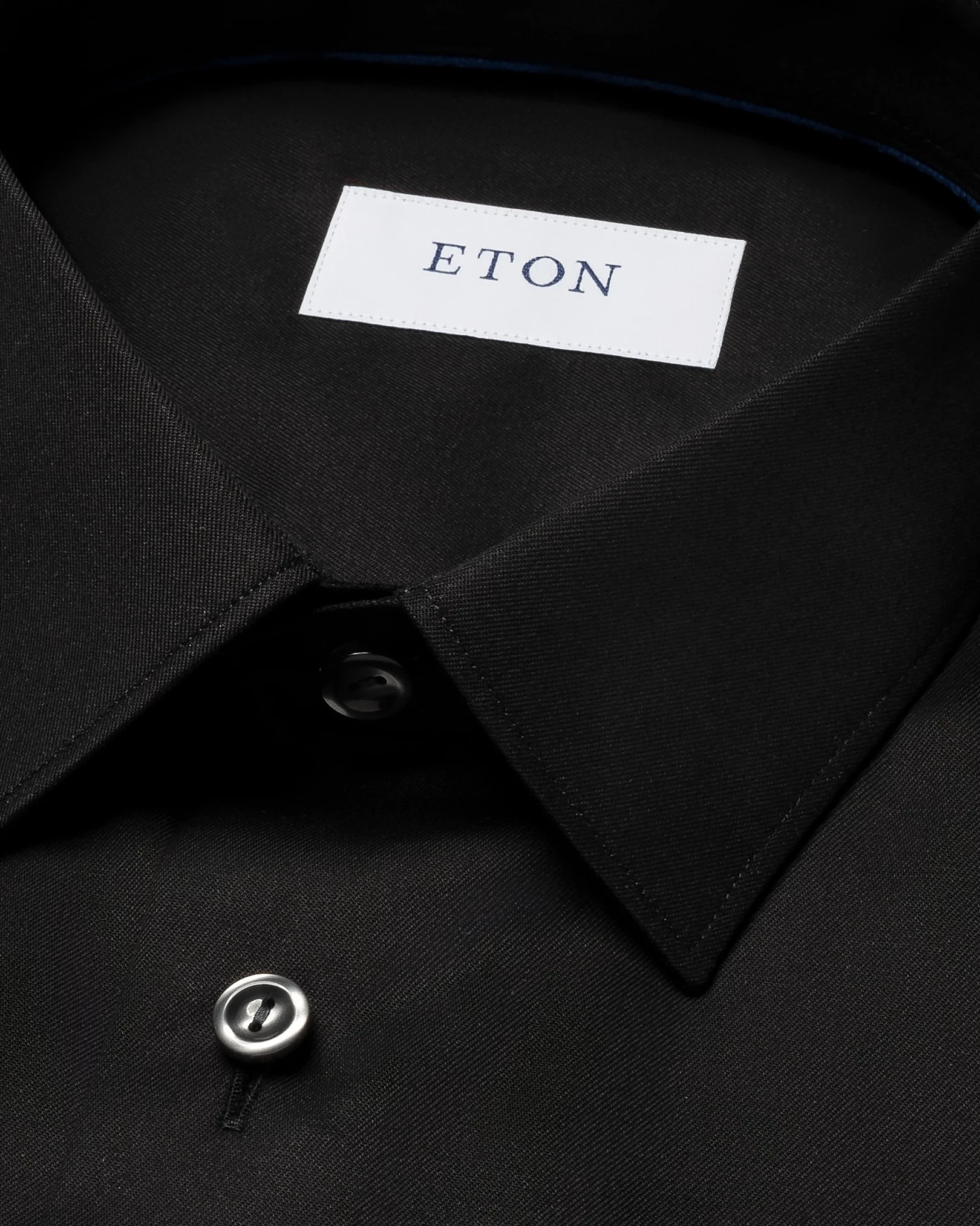 Eton - black signature twill pointed collar