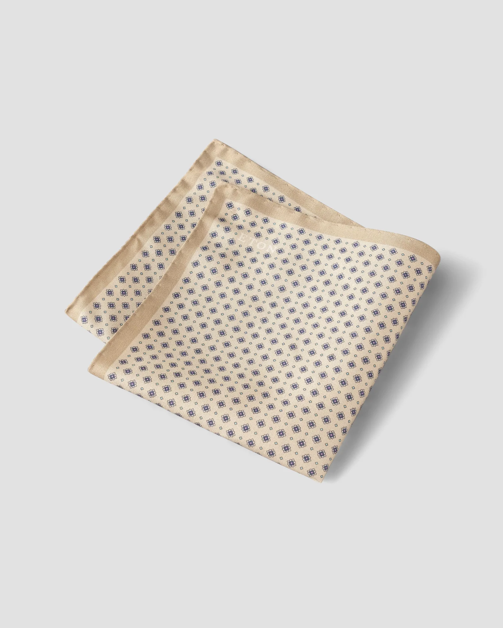 Eton - beige tussah silk pocket square