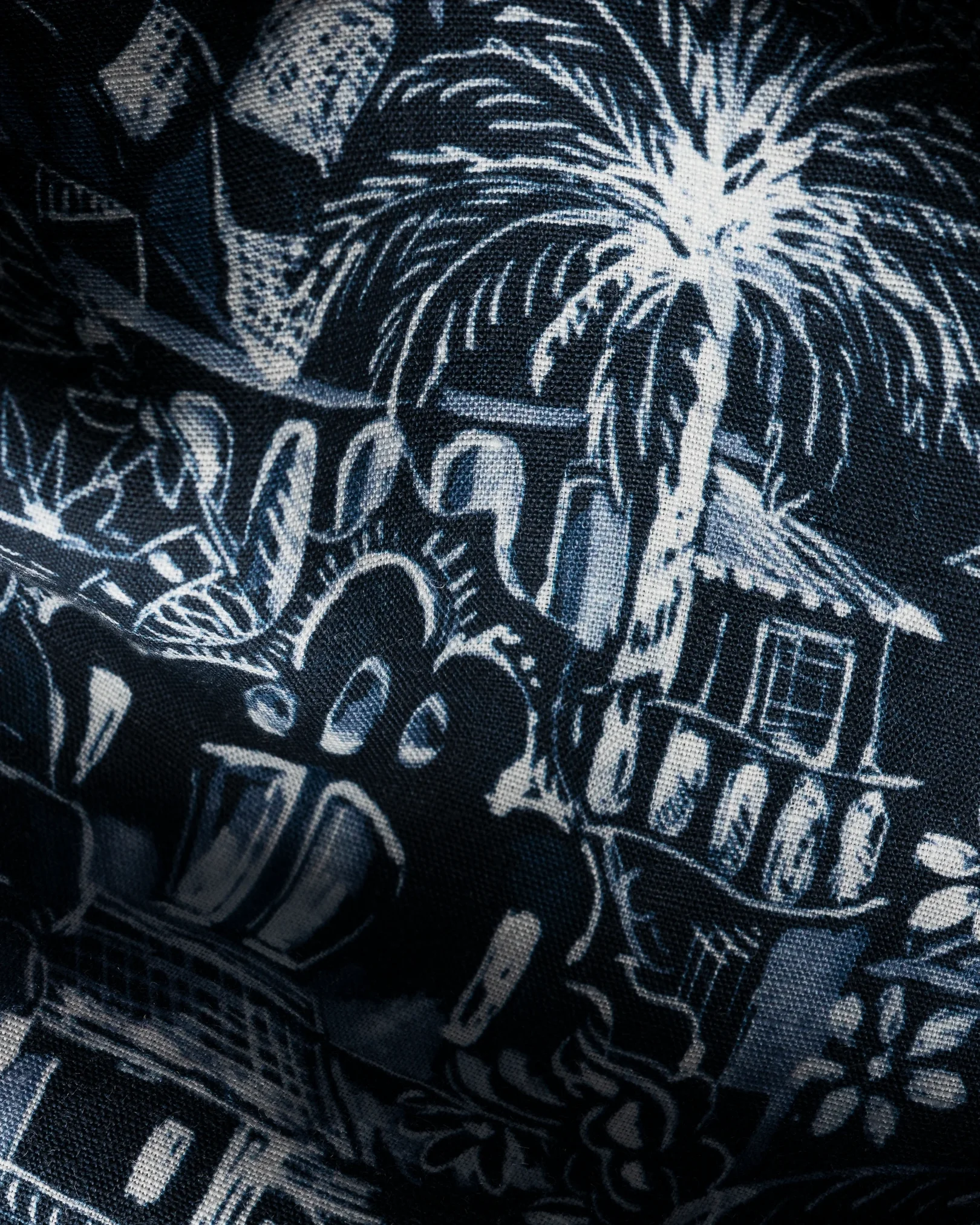 Eton - dark blue gaudi garden print shirt