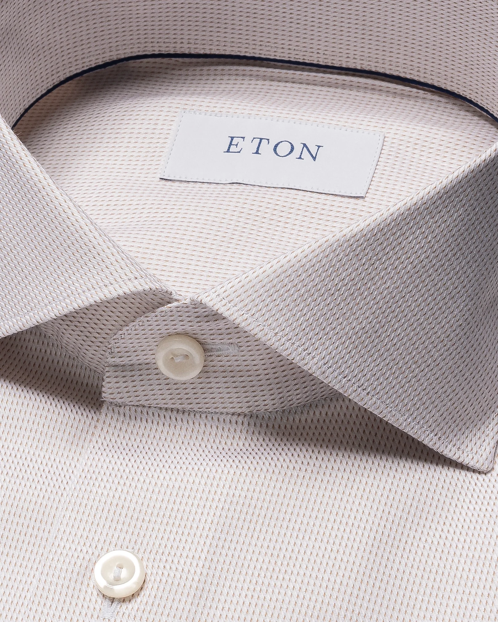 Fine Twill-skjorta – enfärgad med struktur