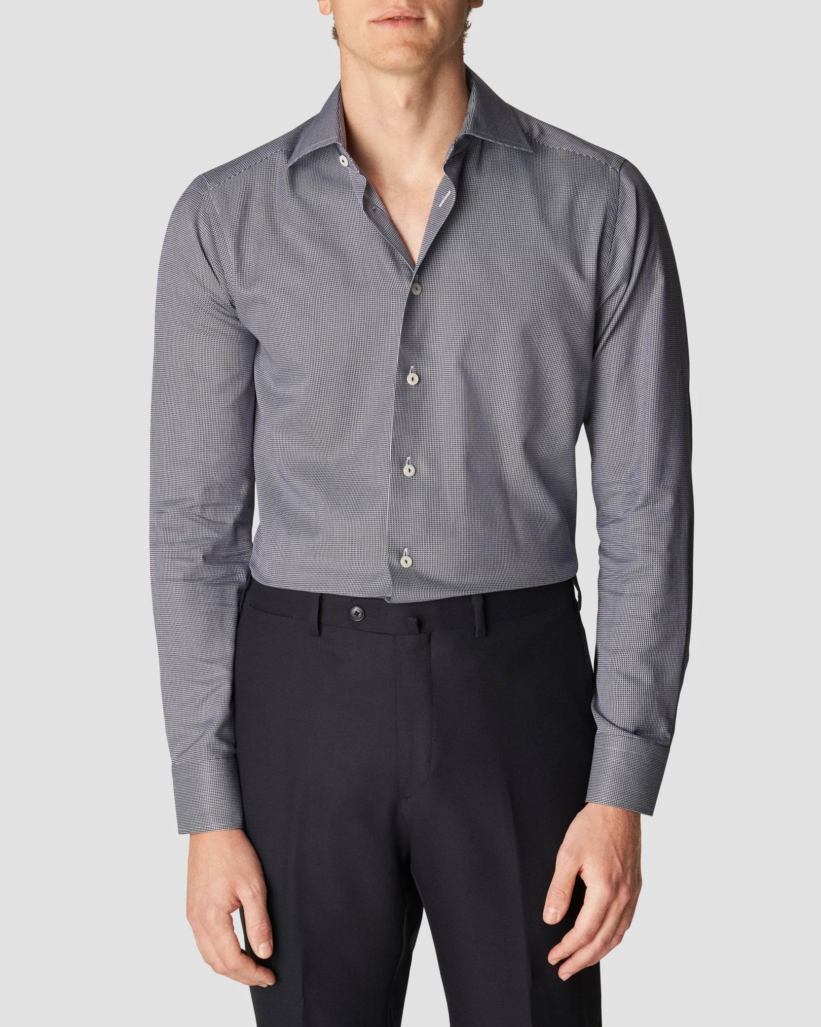 Eton - black signature twill cut away single slim