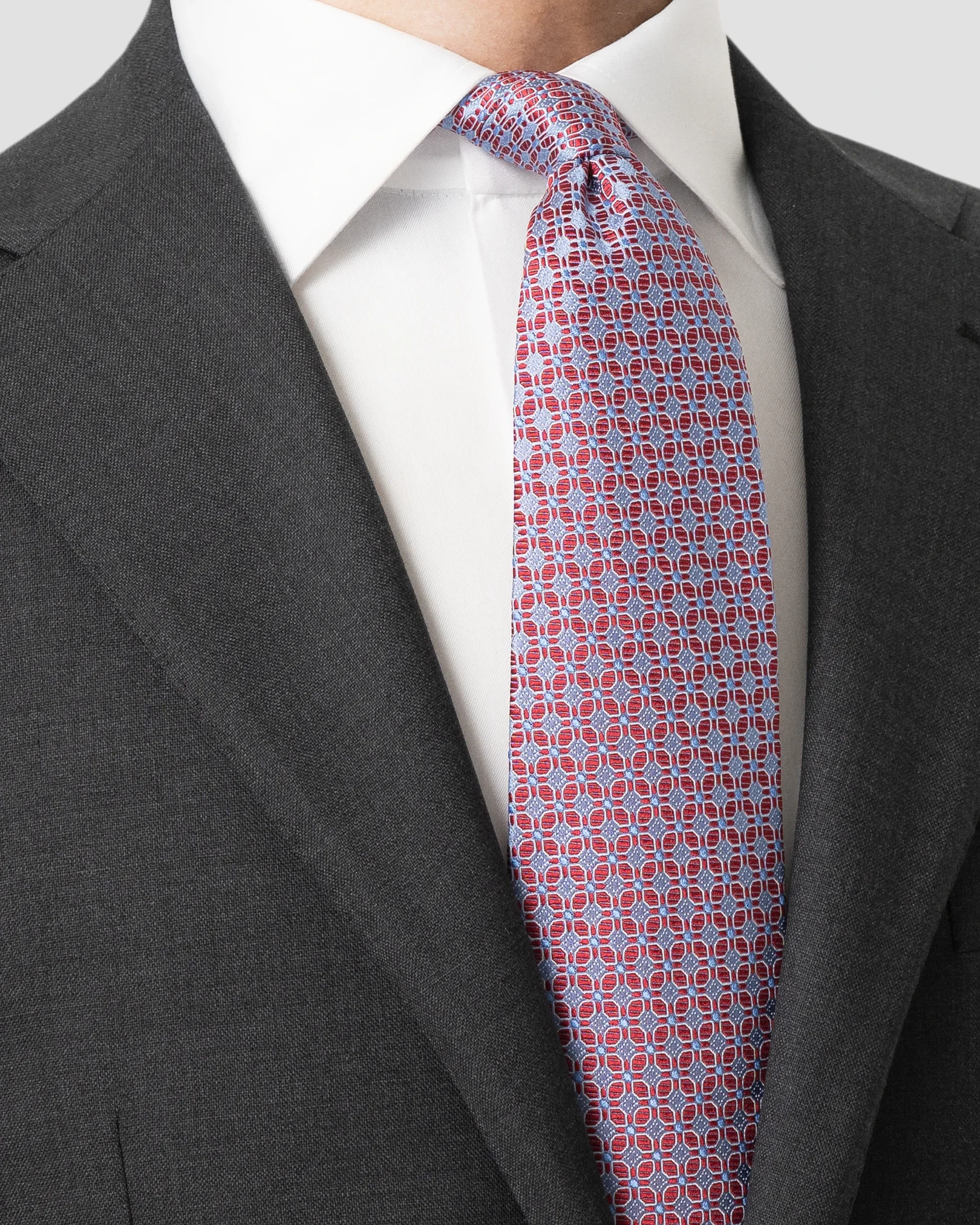 Eton - red medallion woven silk tie