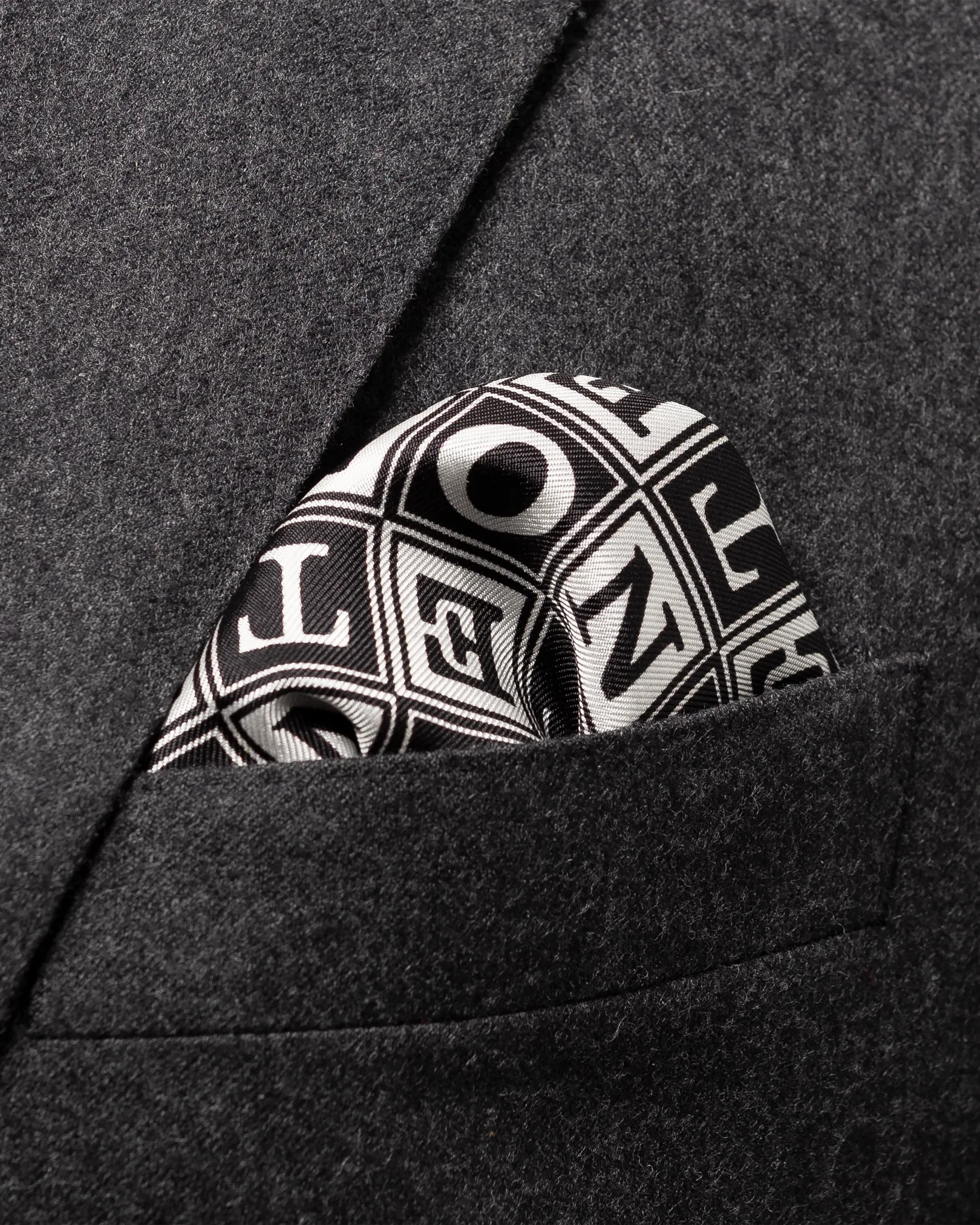 Eton - black pqs af1