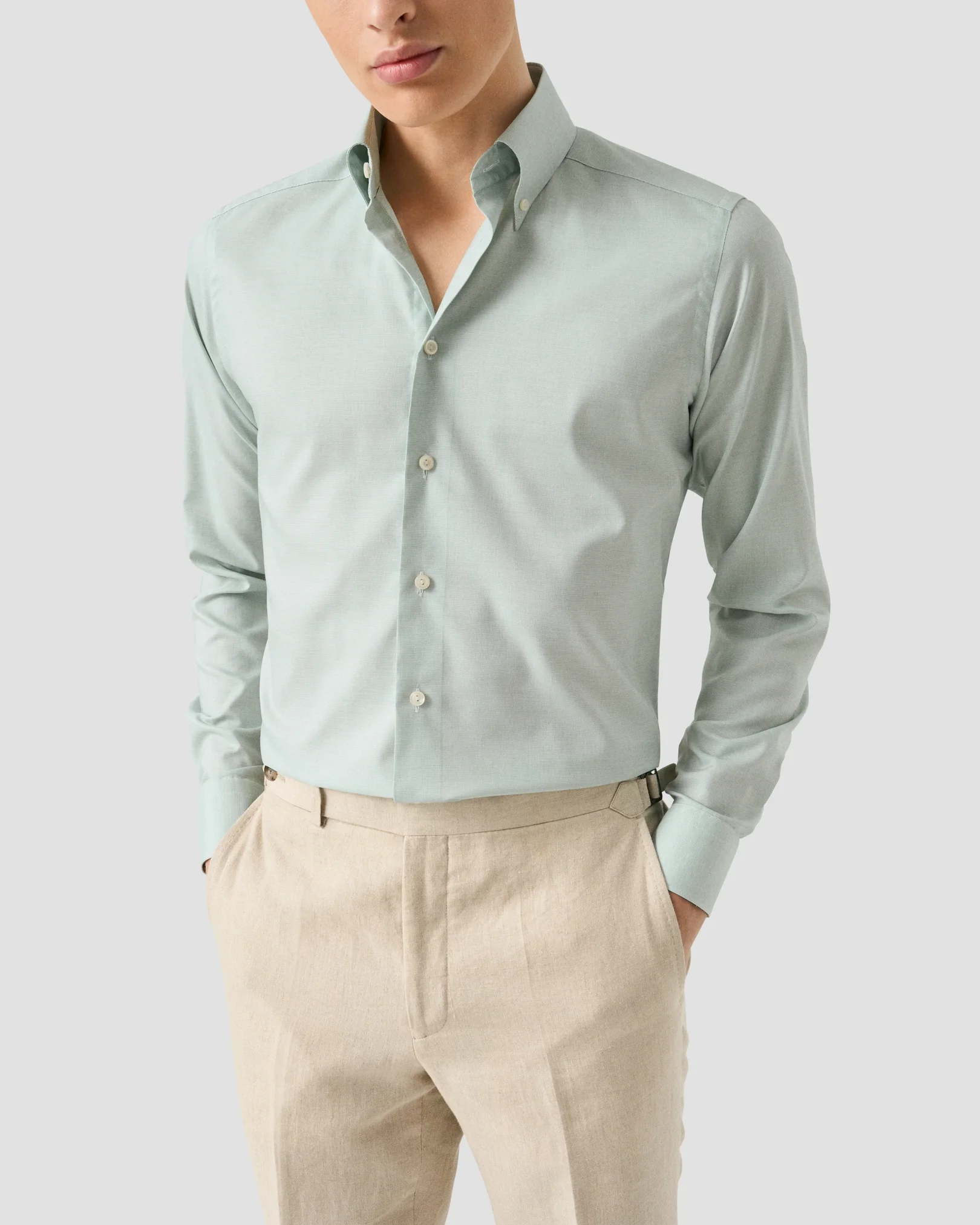 Eton - mid green solid wrinkle free oxford