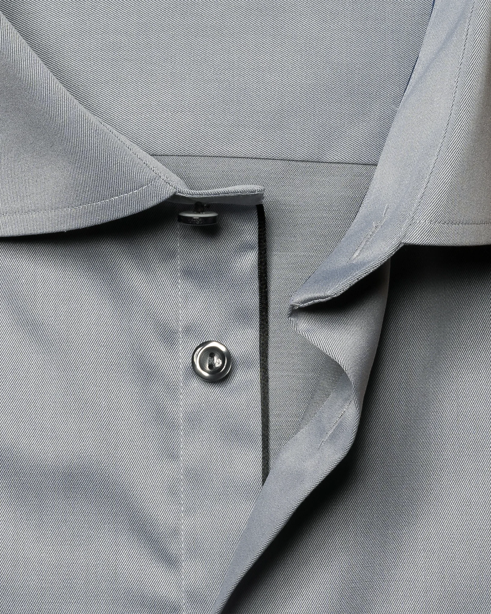 Grey shirt - black buttons - Eton