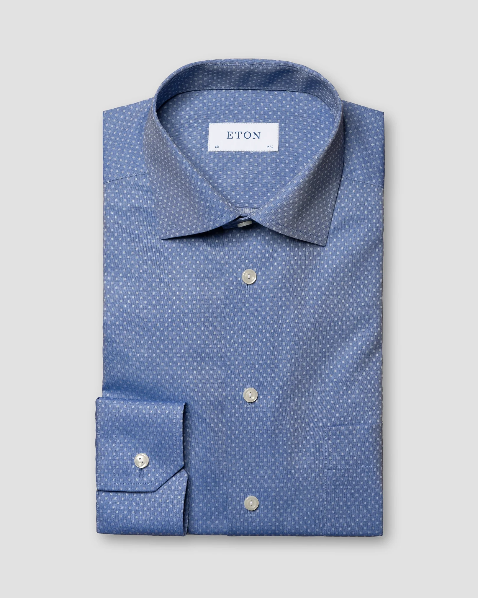 Eton - dark blue fine twill cut away single classic